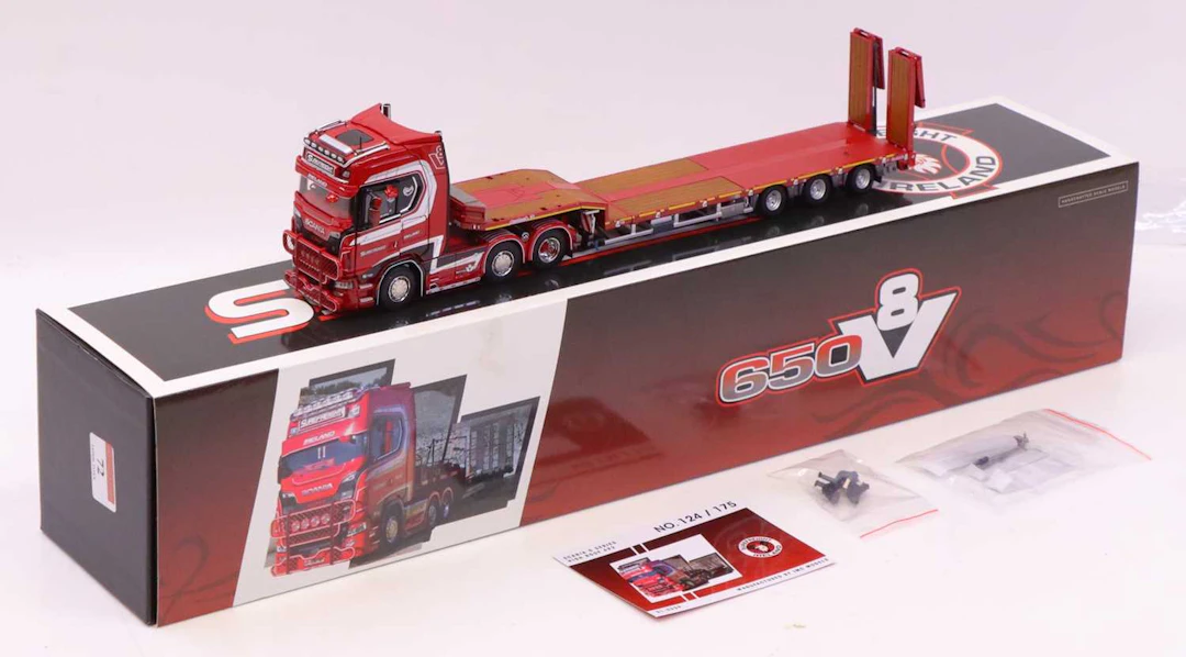 Lot 72 - IMC Models 1/50th scale No.31-0339