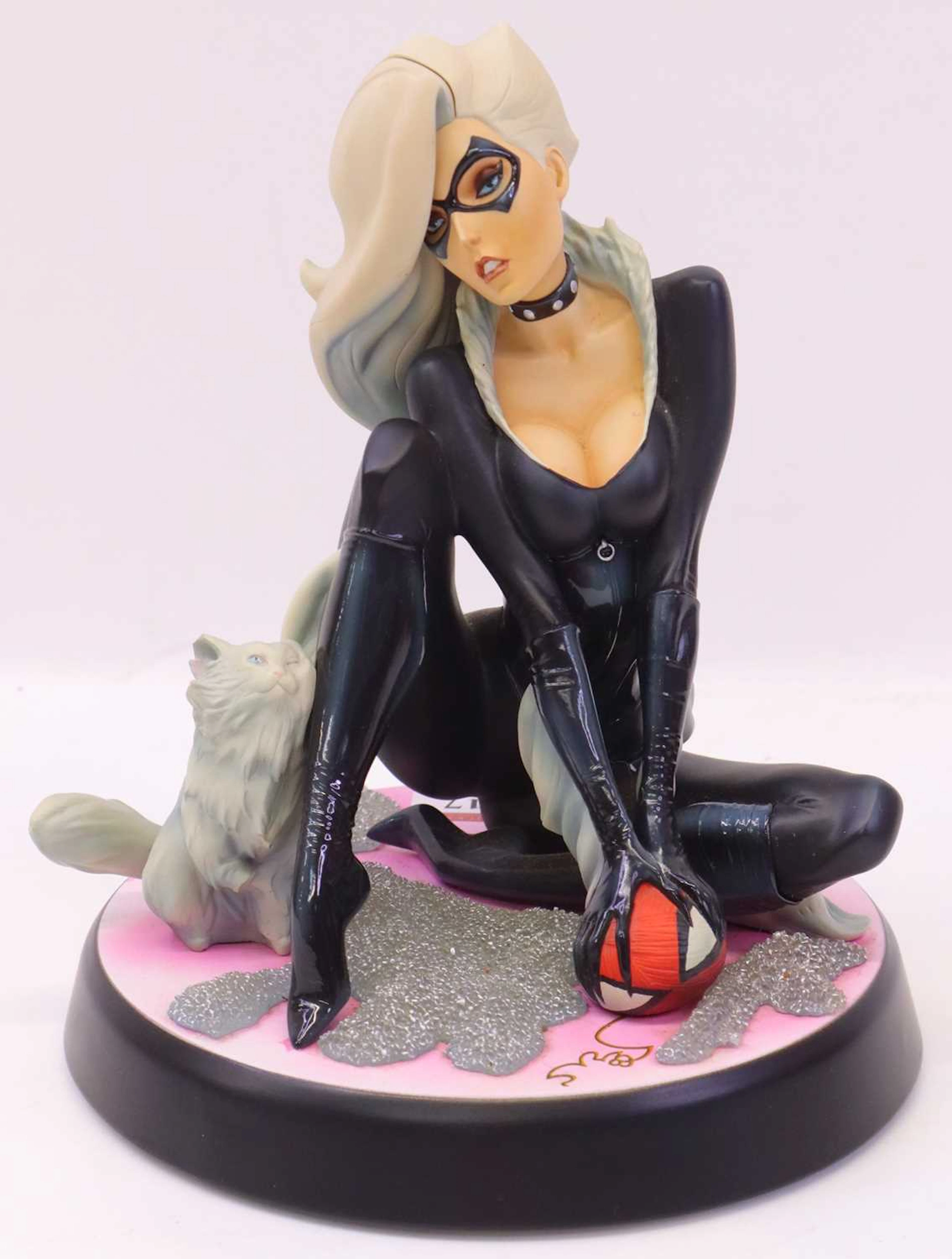 Lot 617 - Sideshow Collectables Black Cat Comiquette
