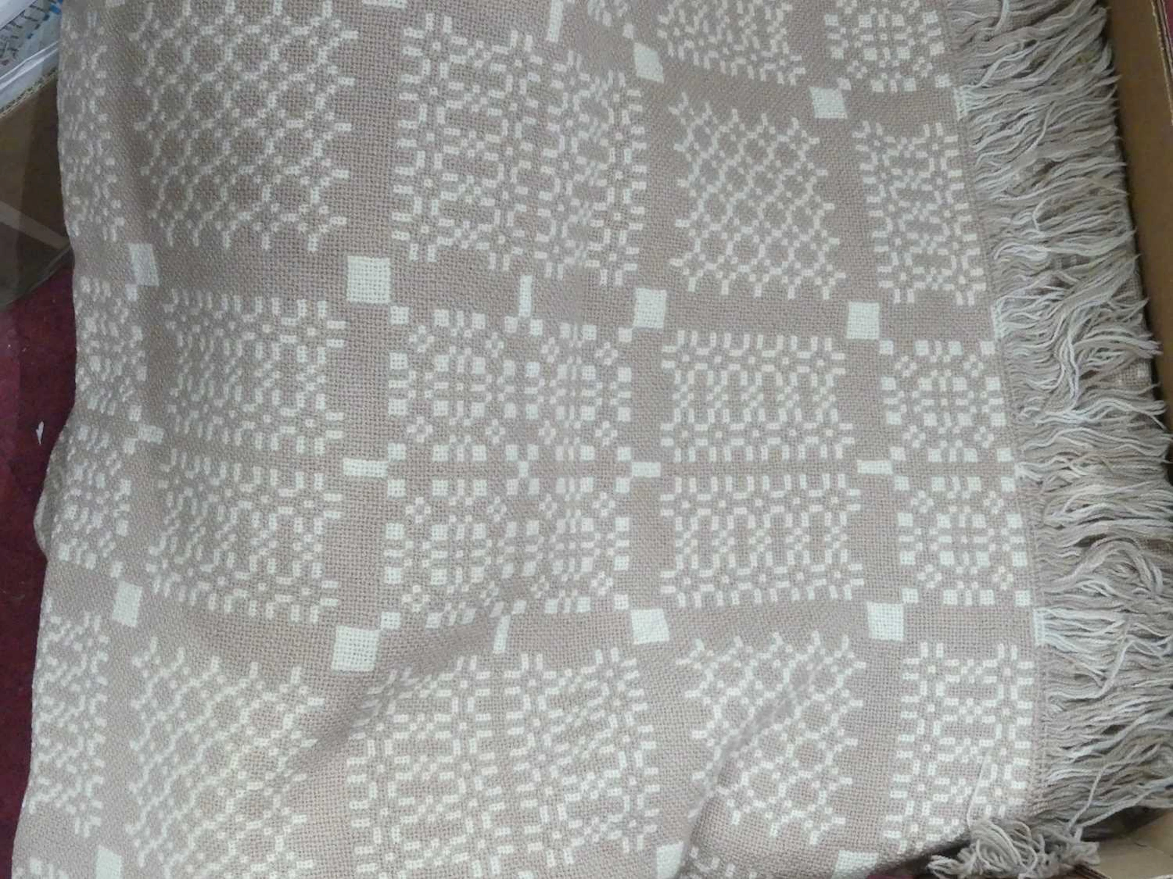 Lot 80 - A 20th century Welsh blanket, in traditional