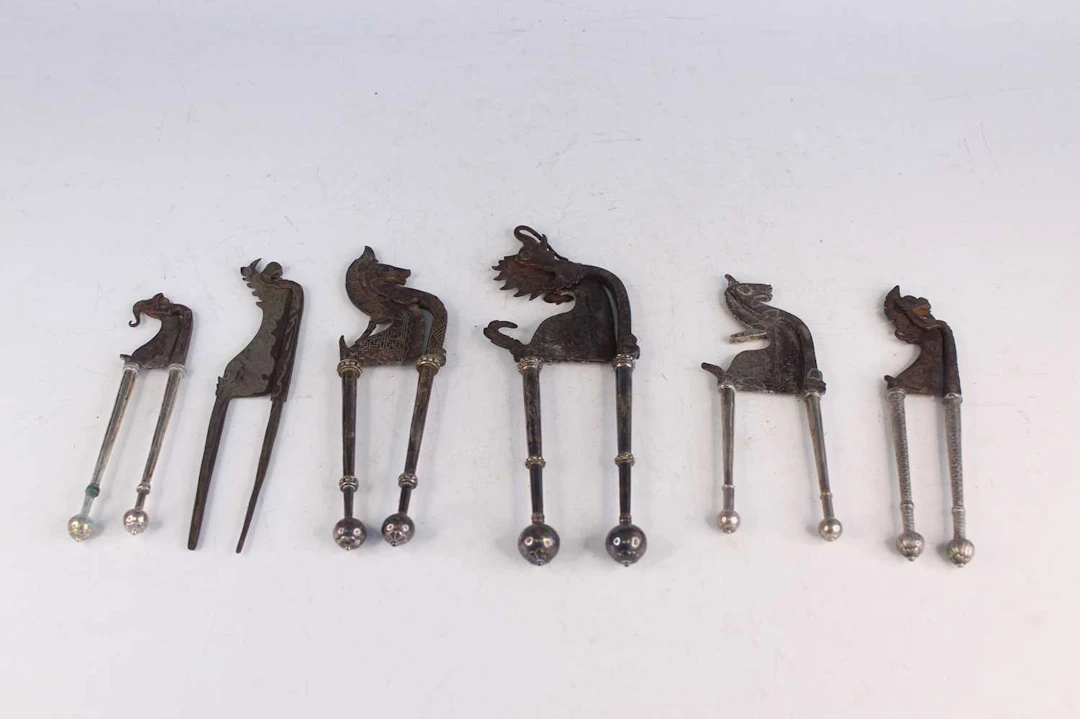 Lot 215 - A Group of Six Indian and Southeast Asian
