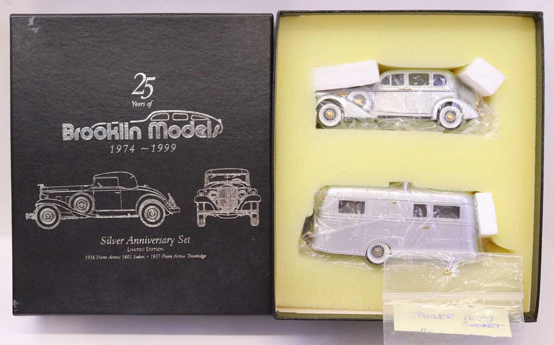 Lot 490 - A 25 Years of Brooklin Models Silver