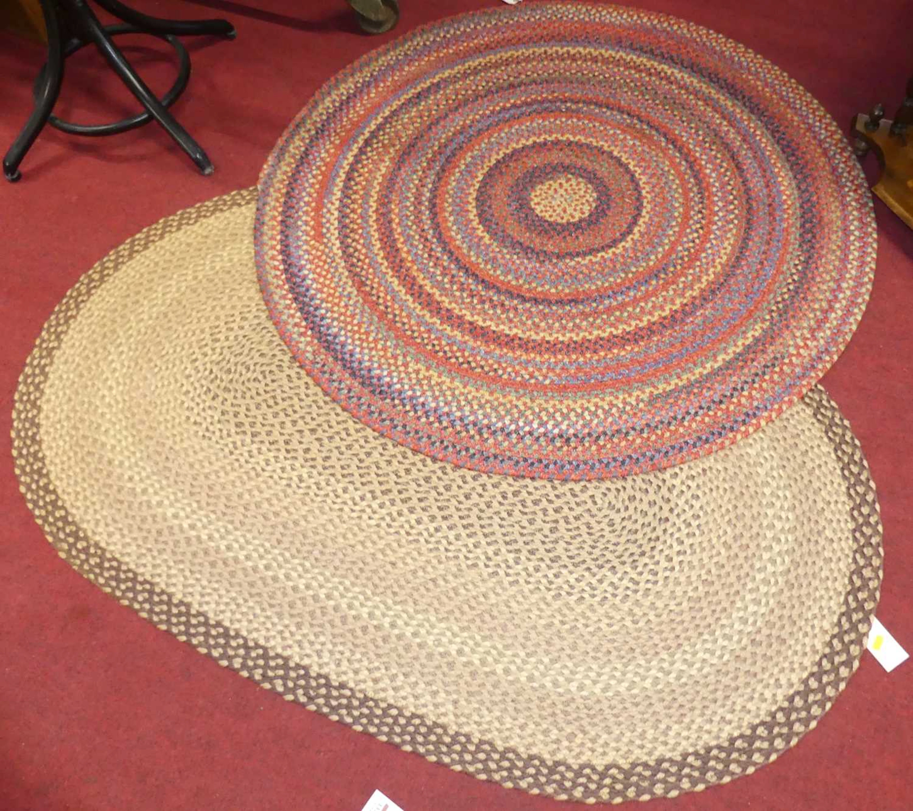 Lot 1335 - *A Turkish woollen kilim hall rug, with