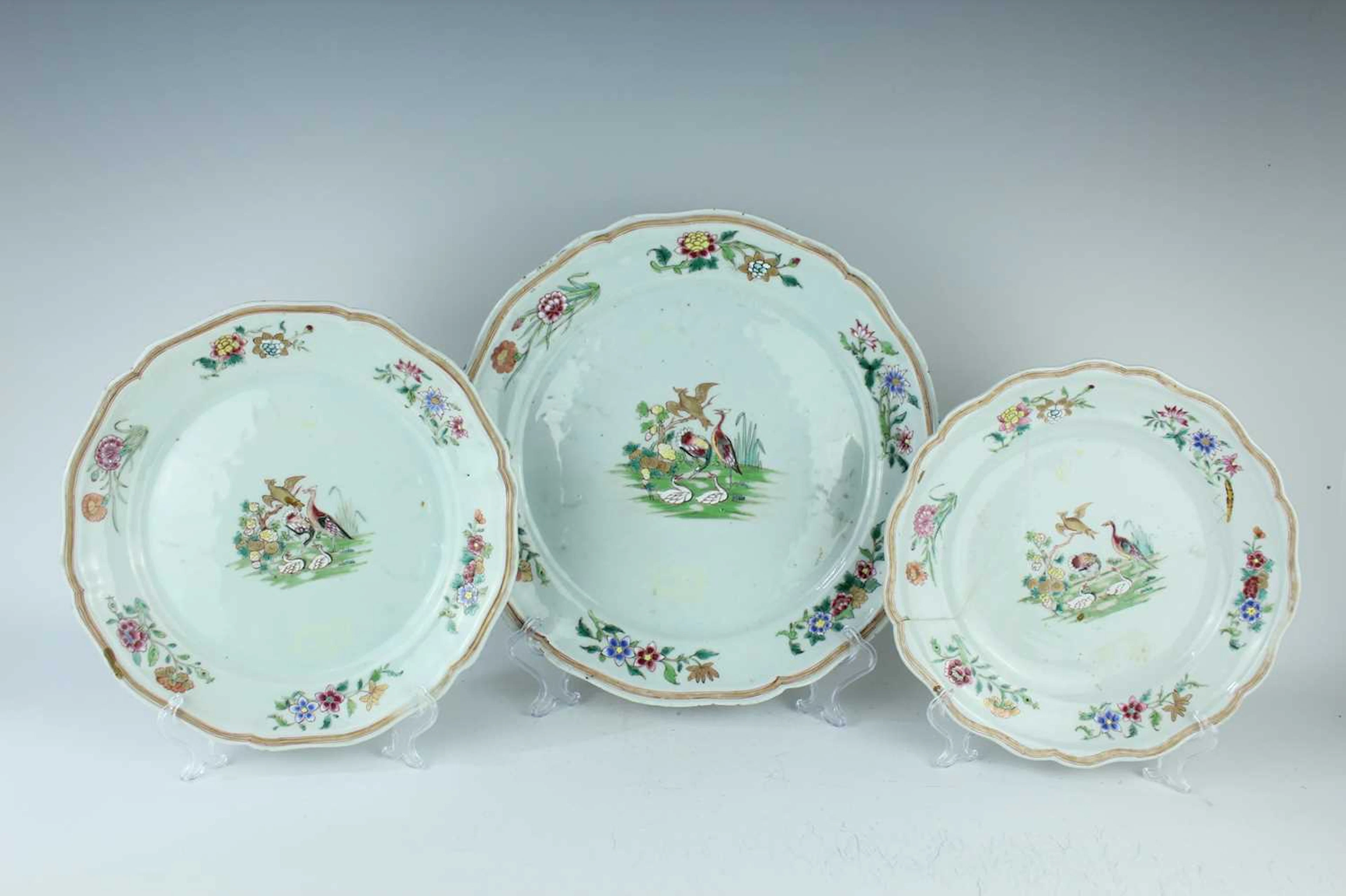 Lot 132 - A set of three Chinese export famille rose