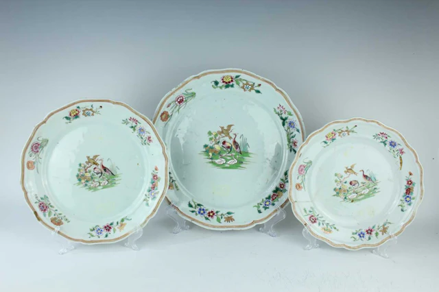 Lot 132 - A set of three Chinese export famille rose