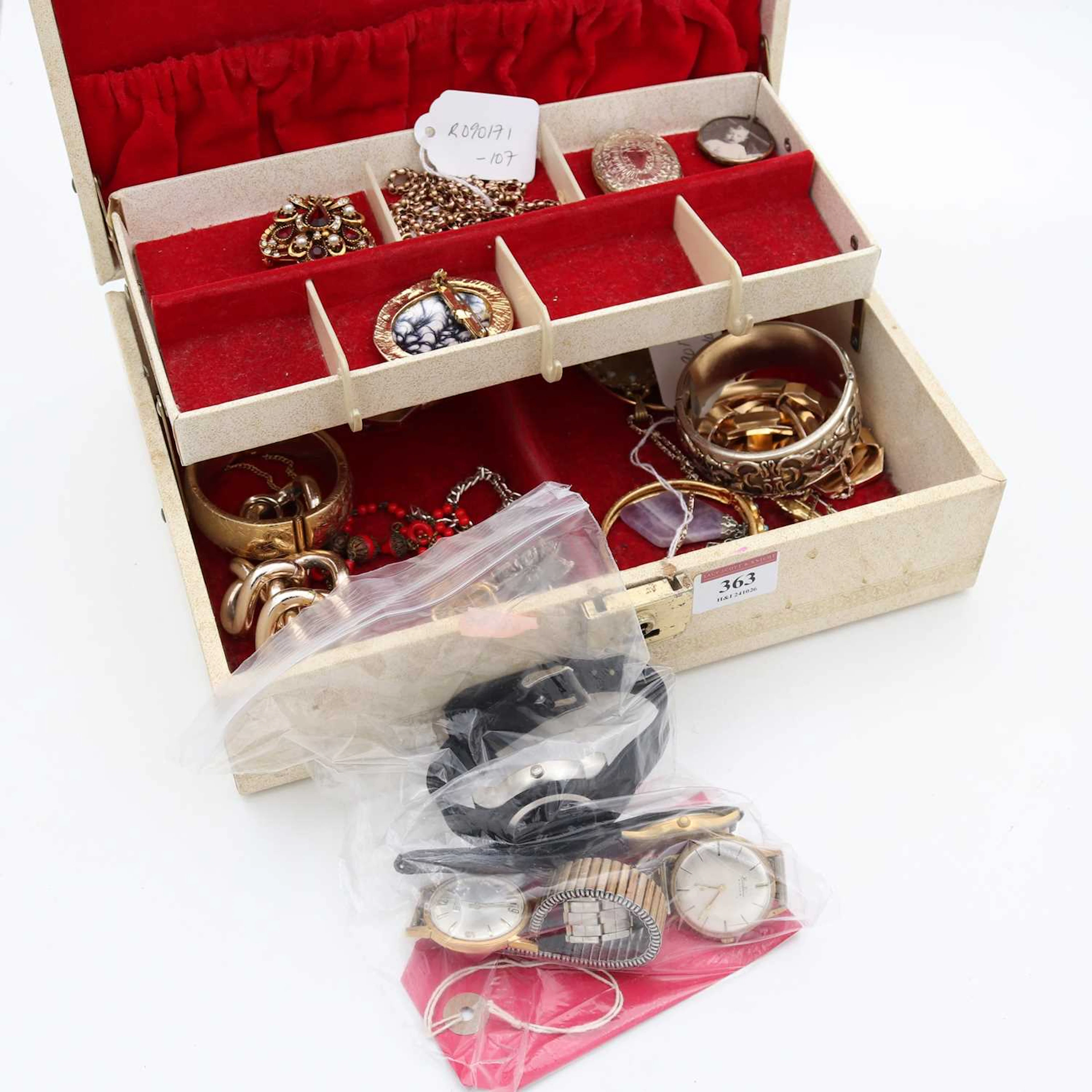 Lot 363 - A collection of costume jewellery, to