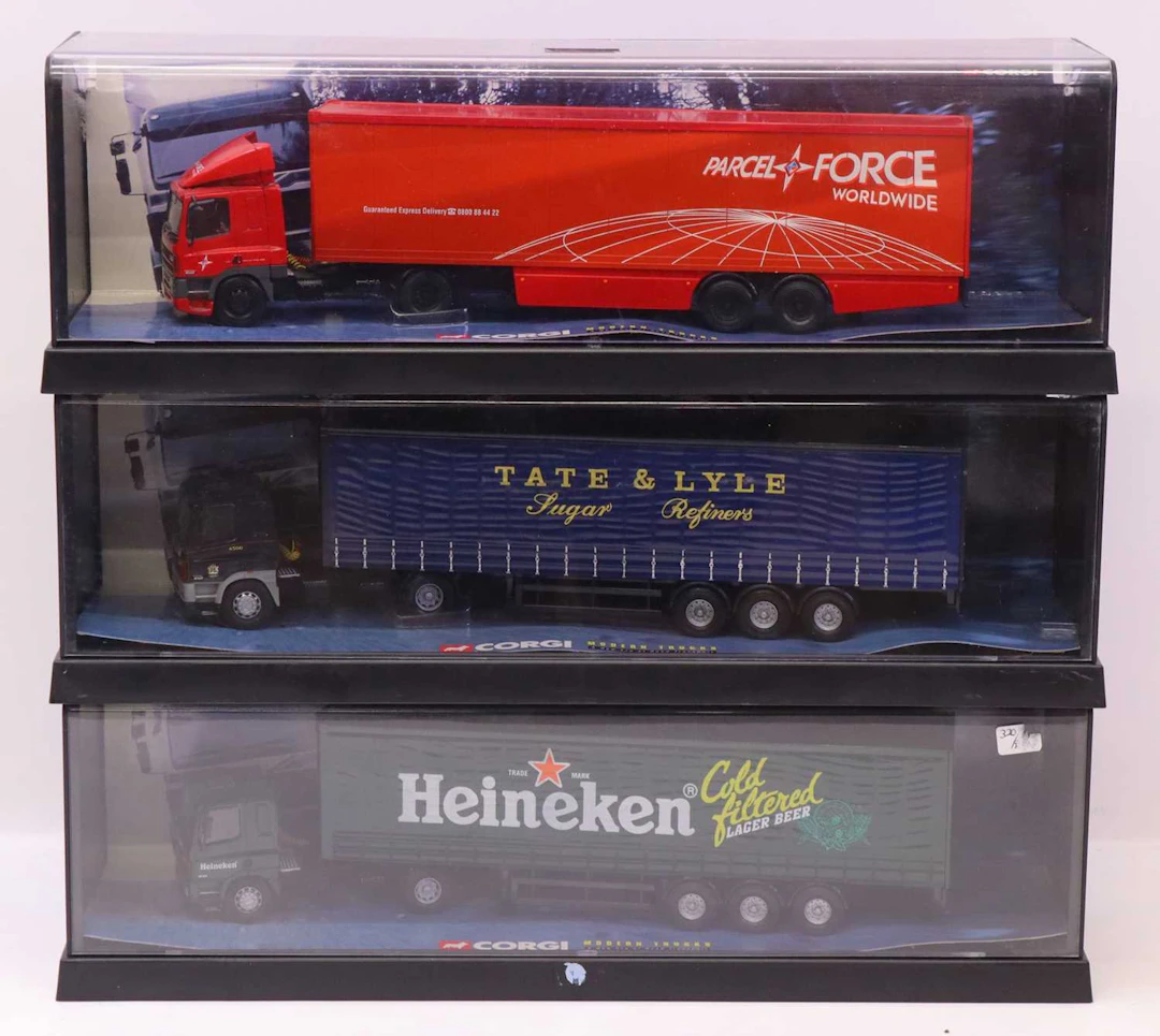 Lot 200 - Three various boxed Corgi modern trucks 1:50