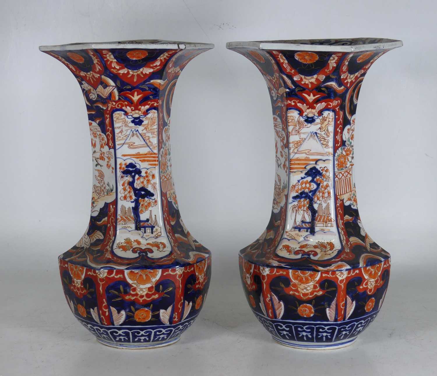Lot 2 - A pair of early 20th century Japanese Imari