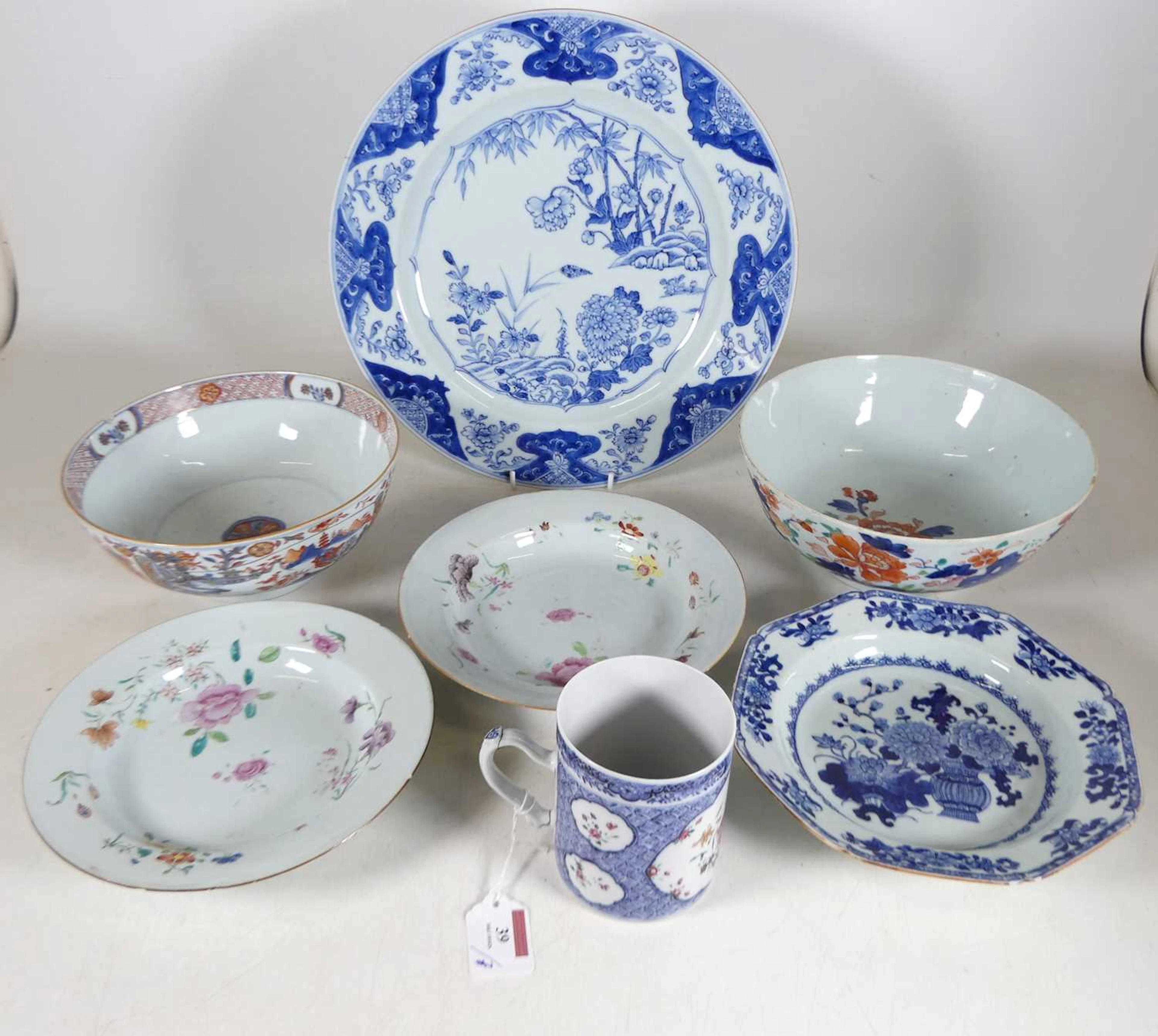 Lot 39 - A collection of Chinese ceramics, 18th