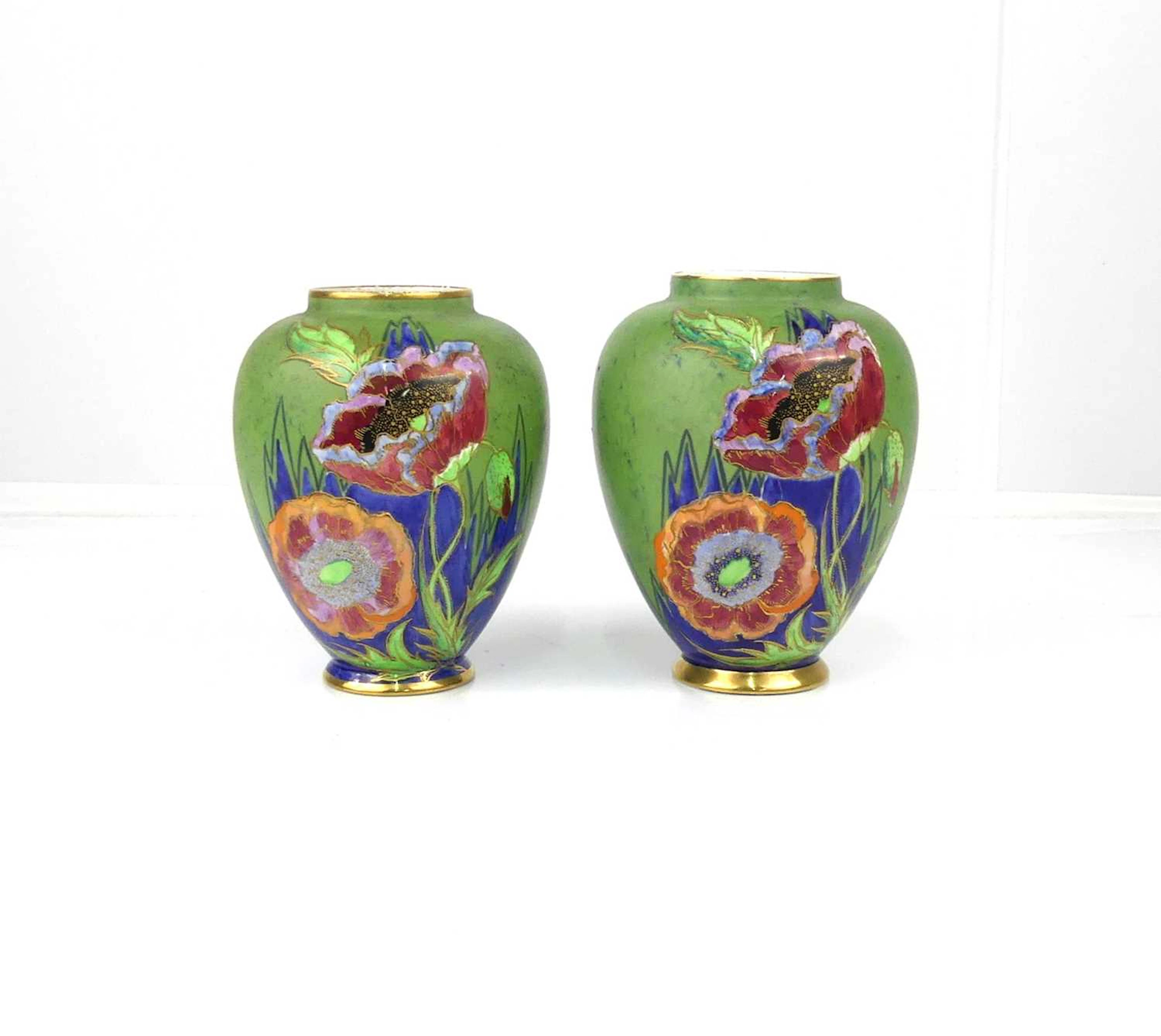 Lot 282 - A pair of 1930s Carltonware ceramic footed