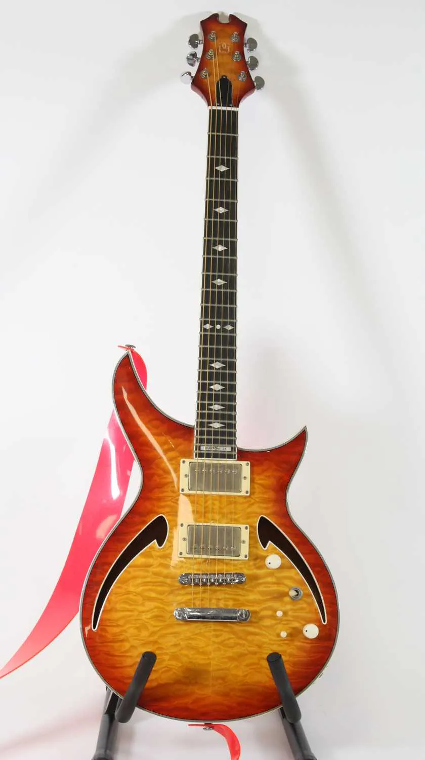 A Kenn Gordon Custom 24 electric guitar, in honey | Barnebys