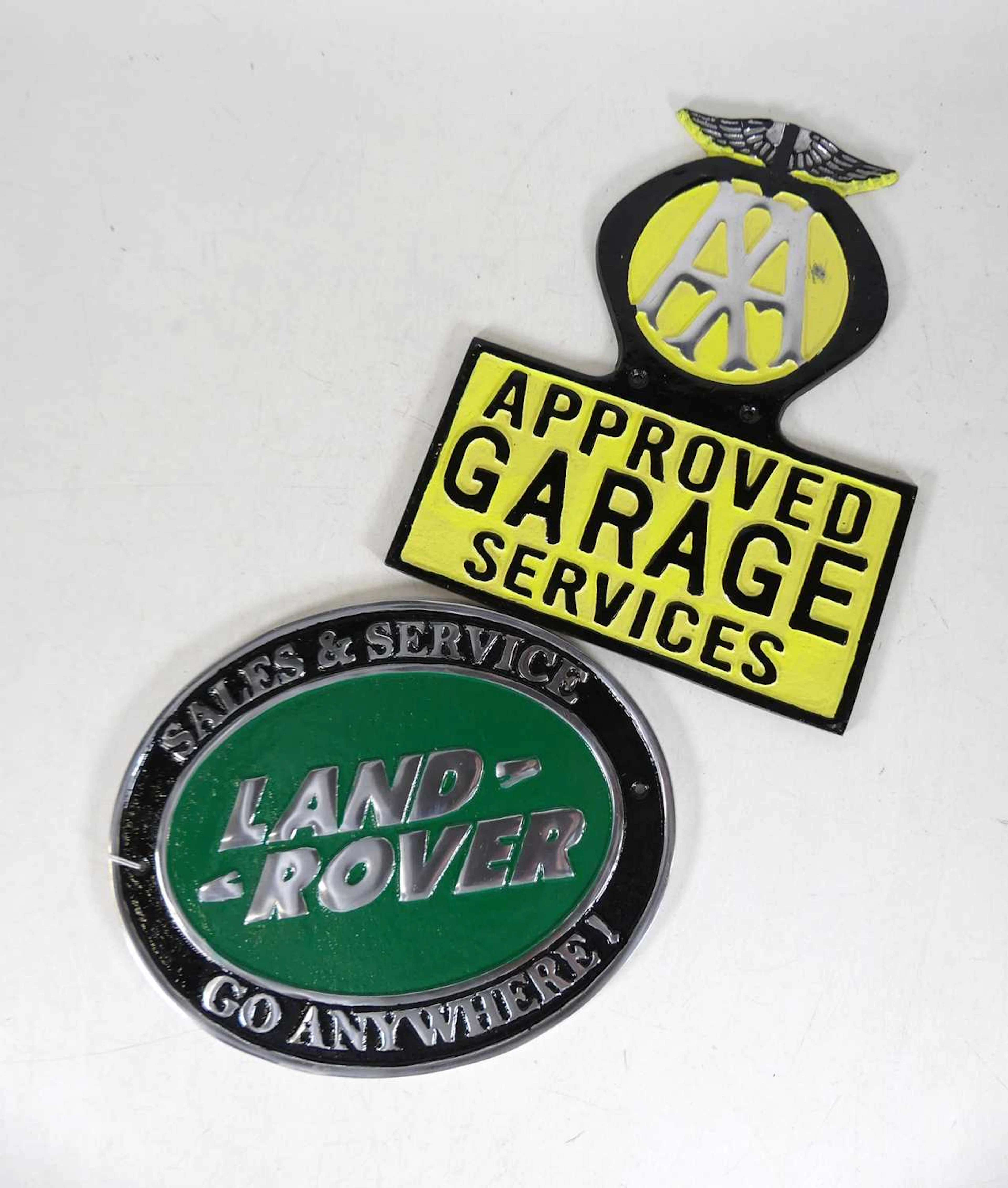 Lot 44 - A reproduction painted metal Land Rover sign