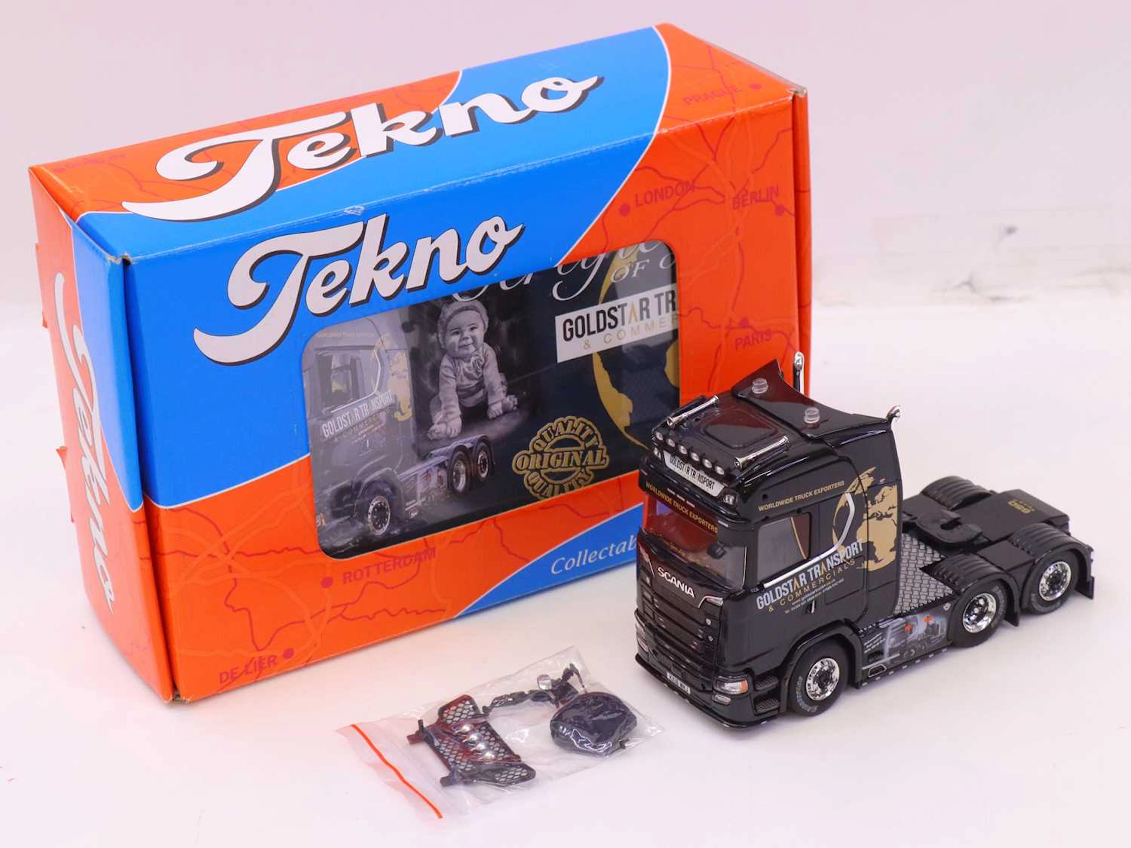 Lot 93 - Tekno 1:50 scale no.76813 Gold Star and