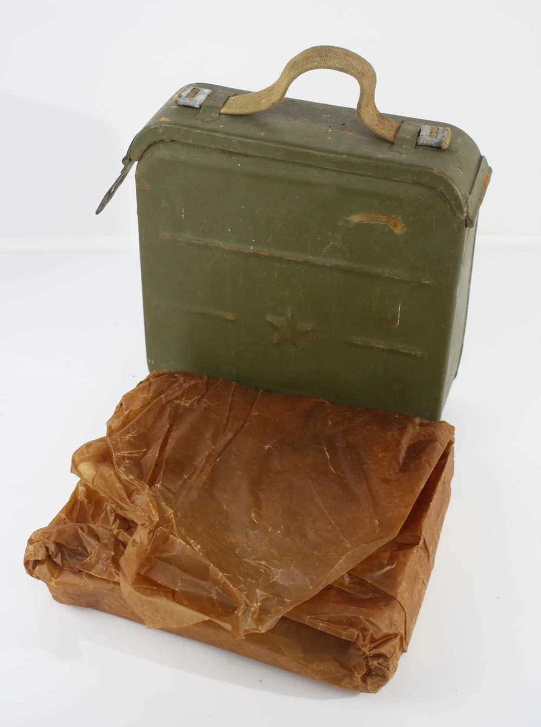 Lot 1120 - A WW II era Russian Maxim machine gun