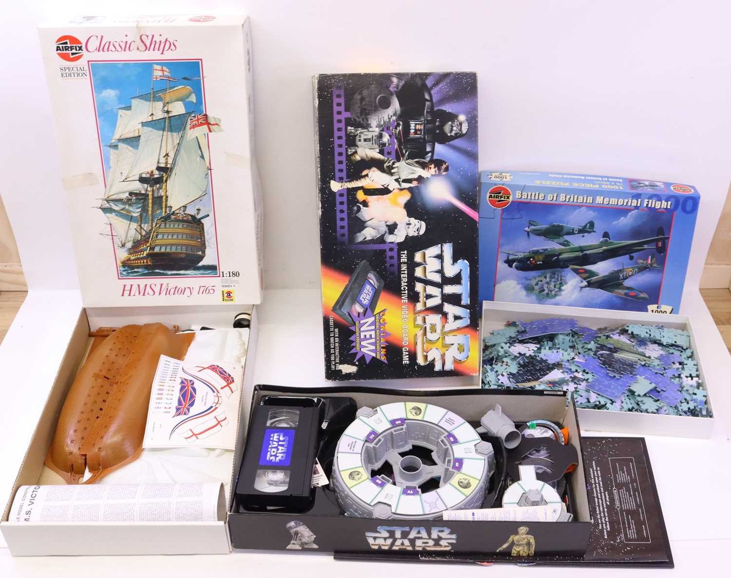 Lot 55 - Three board games and kits to include Airfix