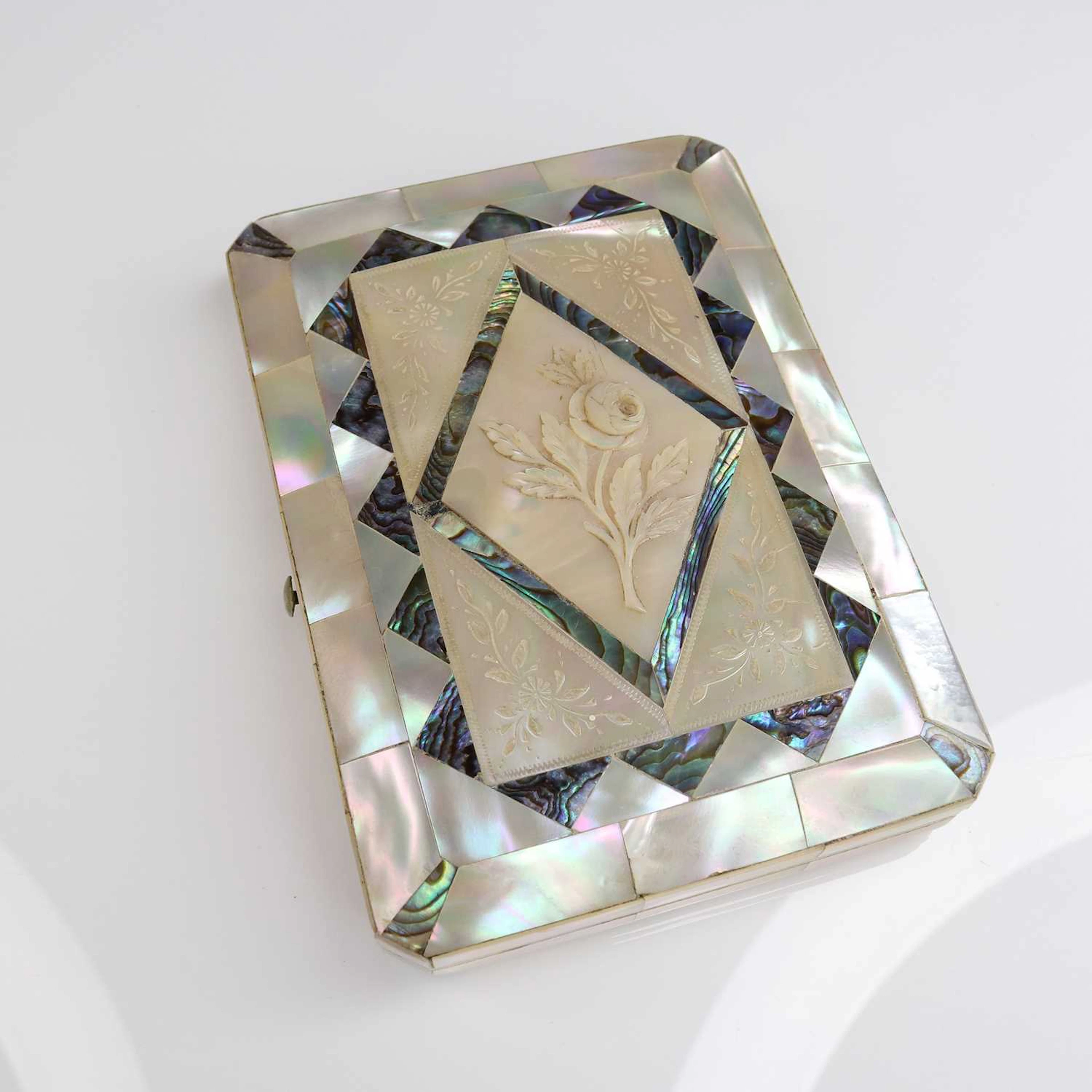 Lot 209 - A Victorian mother of pearl calling card