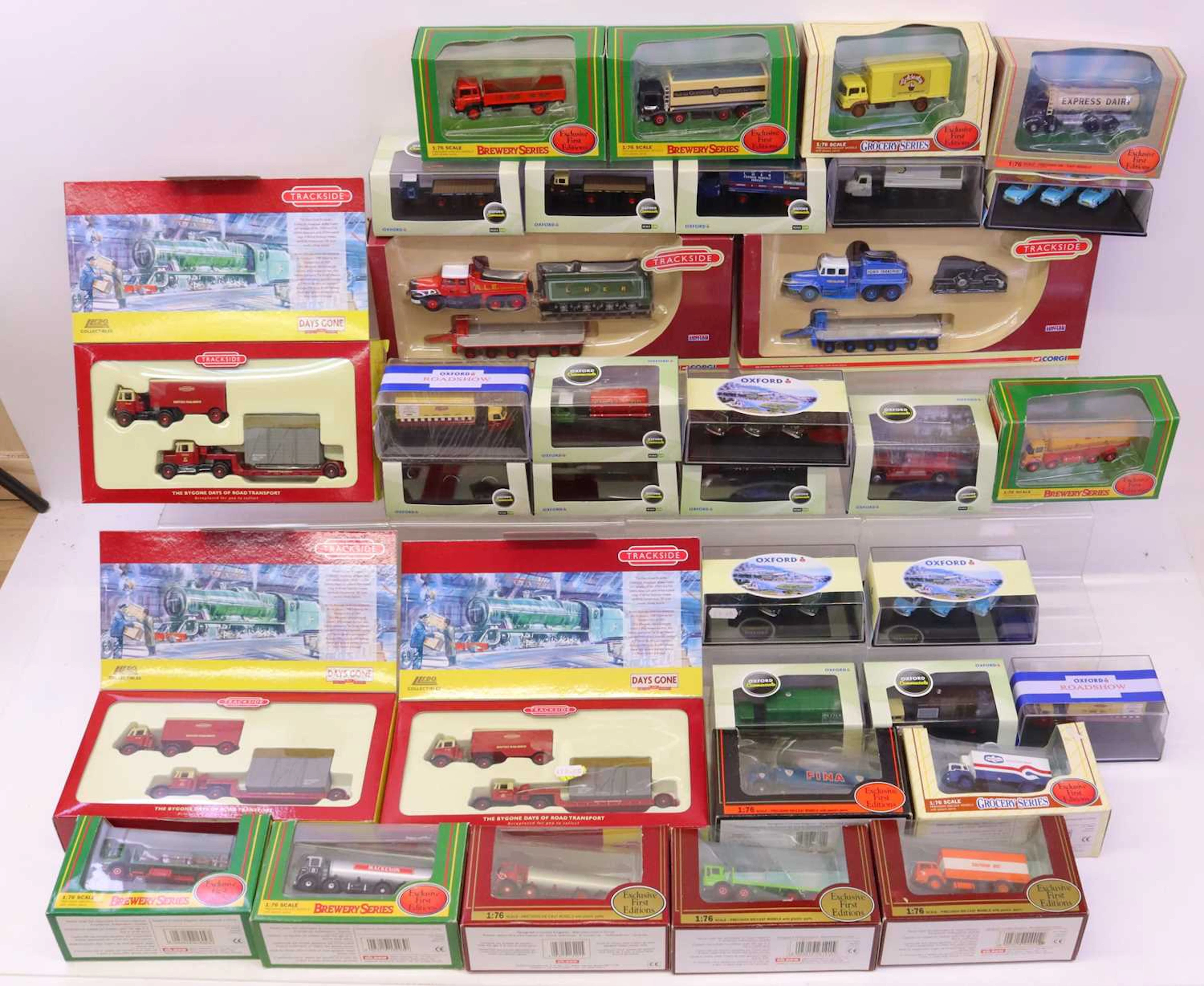 Lot 297 - 34 boxed 1/76th scale Oxford, Trackside and