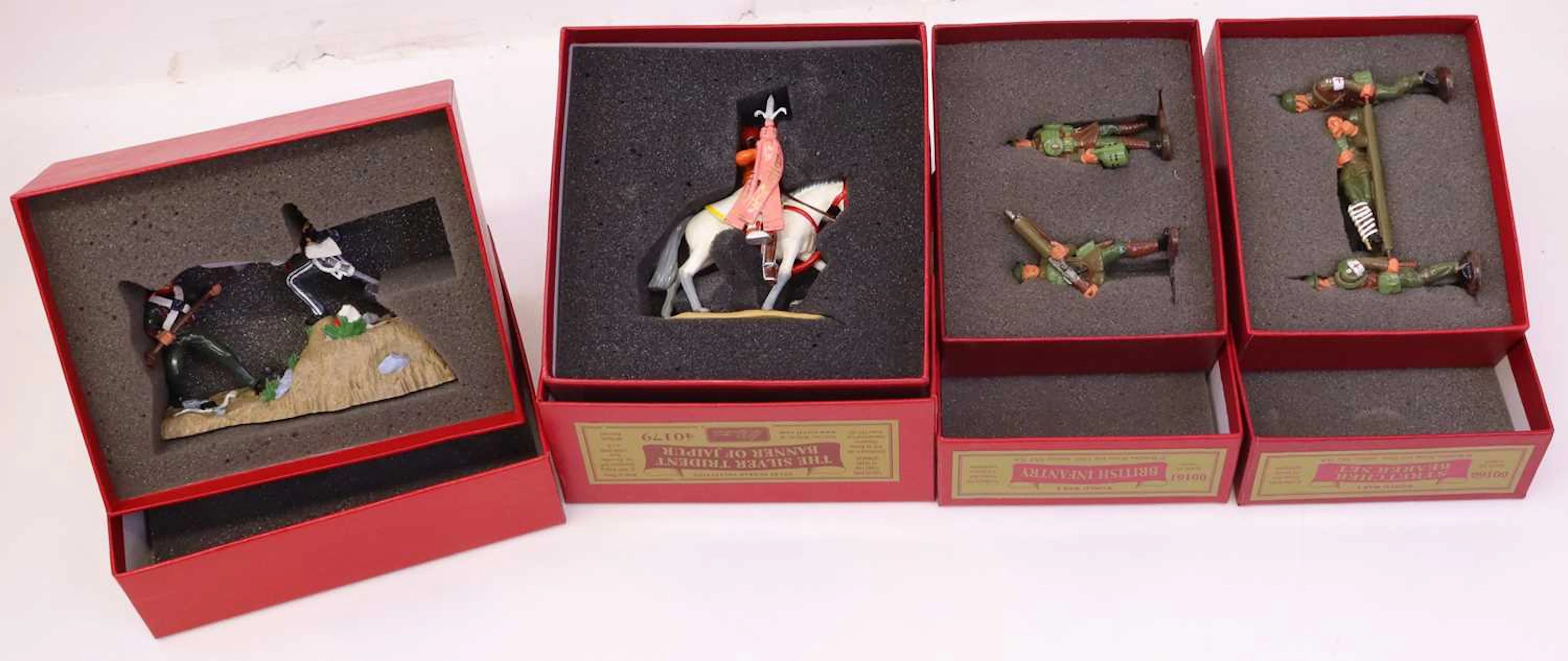 Lot 395 - Brtiains group of 4 sets comprising No.00161