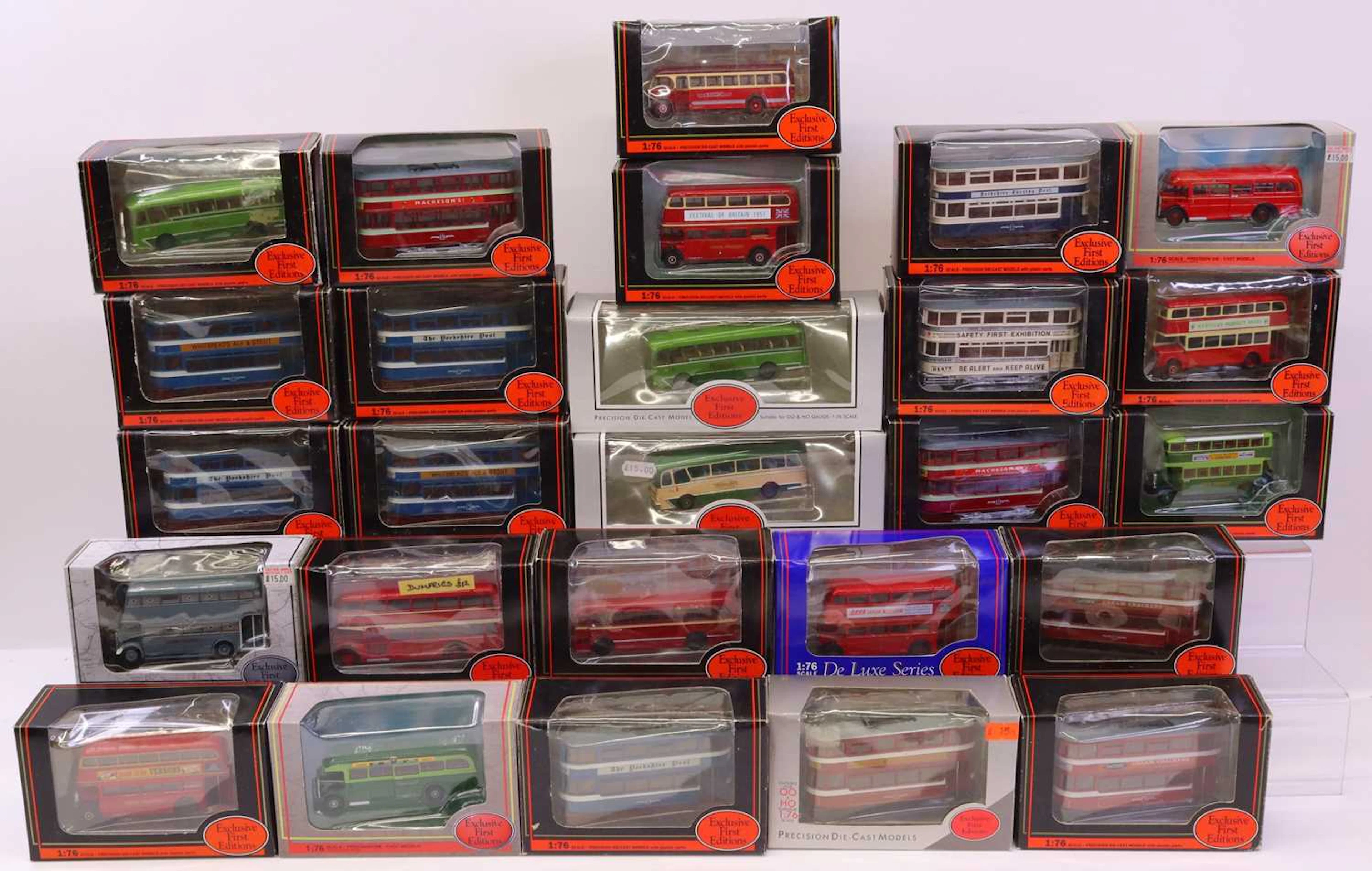 Lot 292 - 26 boxed EFE 1/76th scale public transport