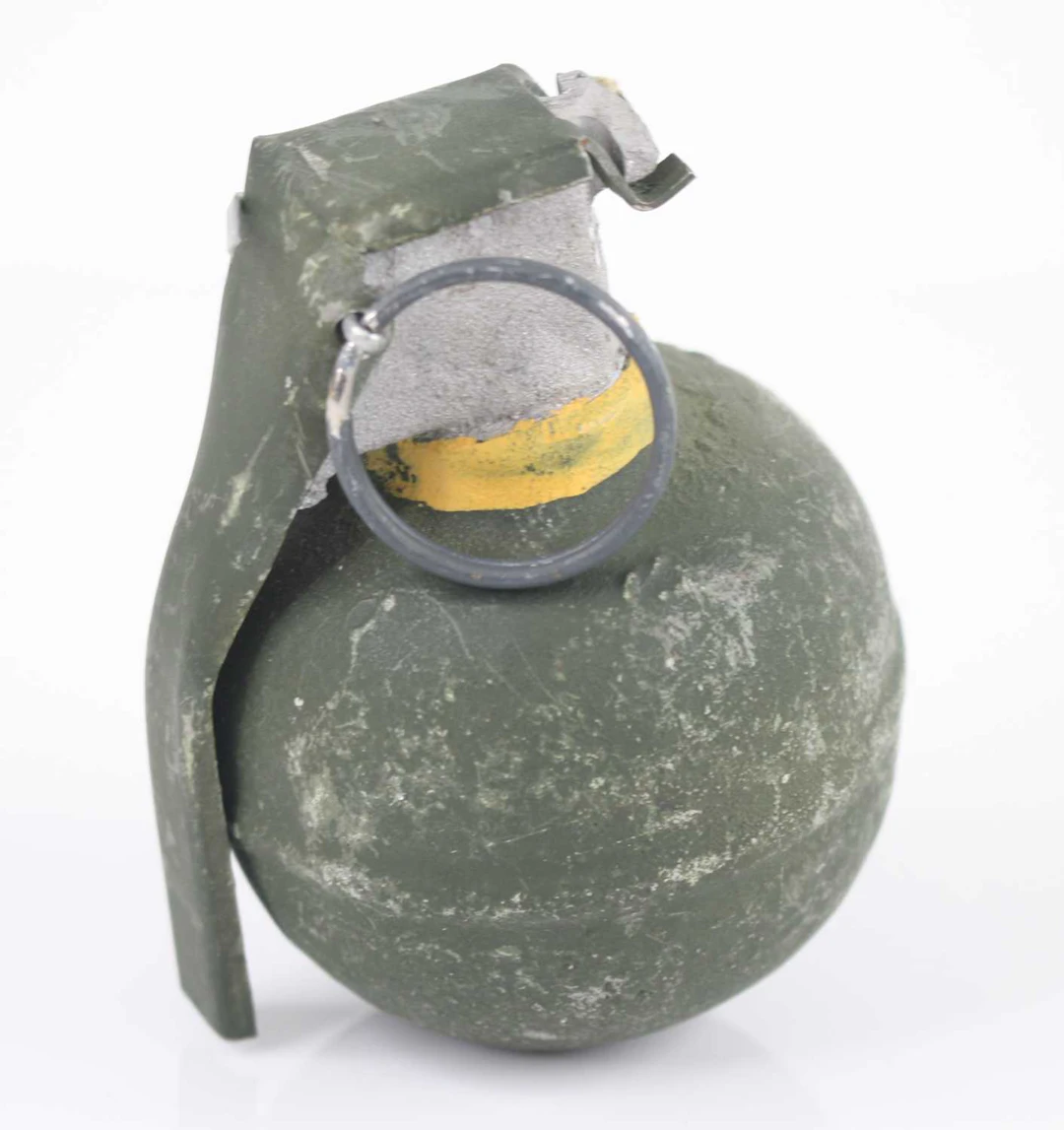 Lot 1239 - An inert M67 type grenade together with