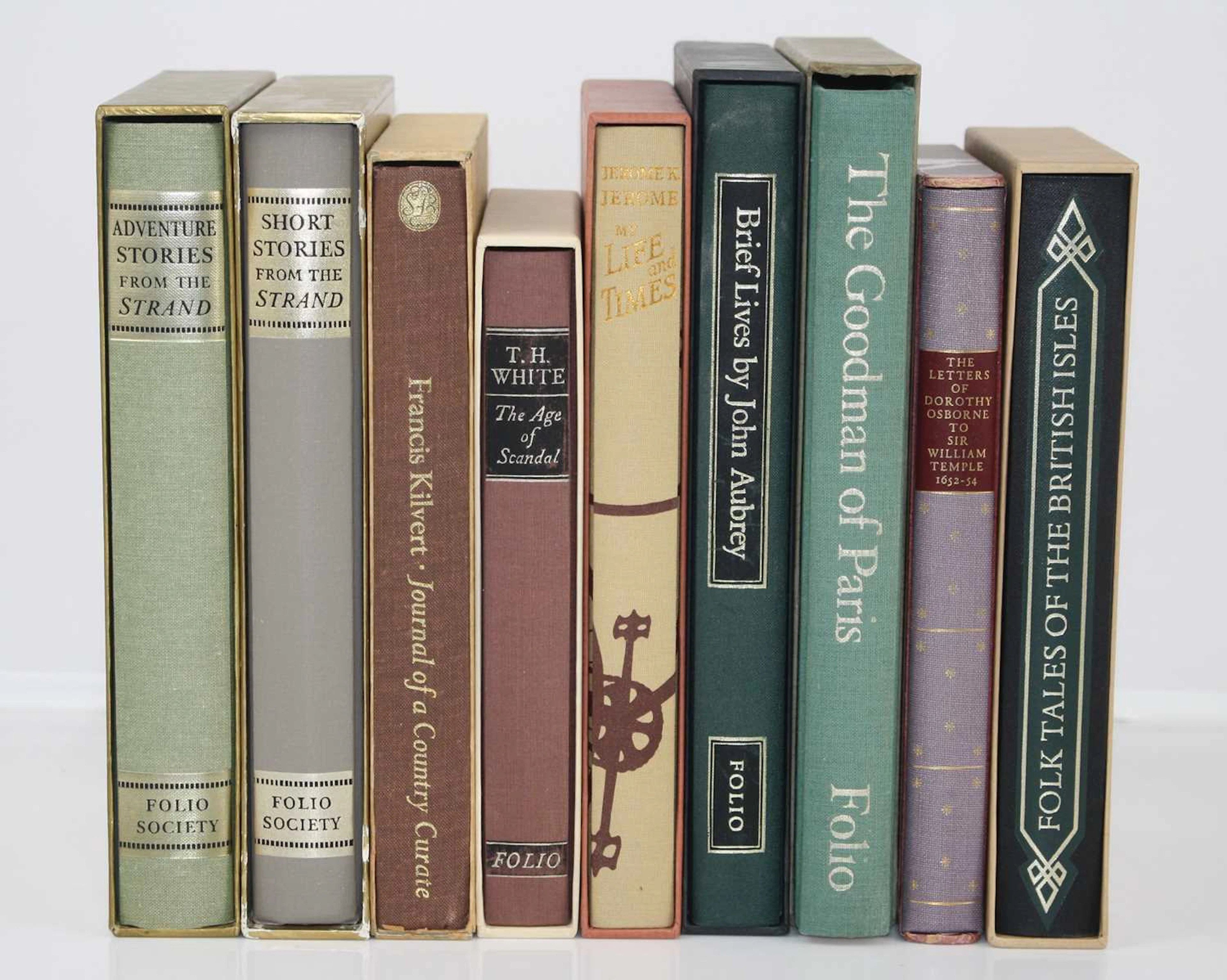 Lot 13 - Folio Society, a collection of volumes all