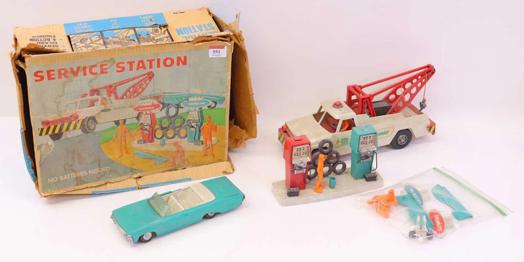 Lot 551 - Deluxe Topper Toys Ltd boxed service station