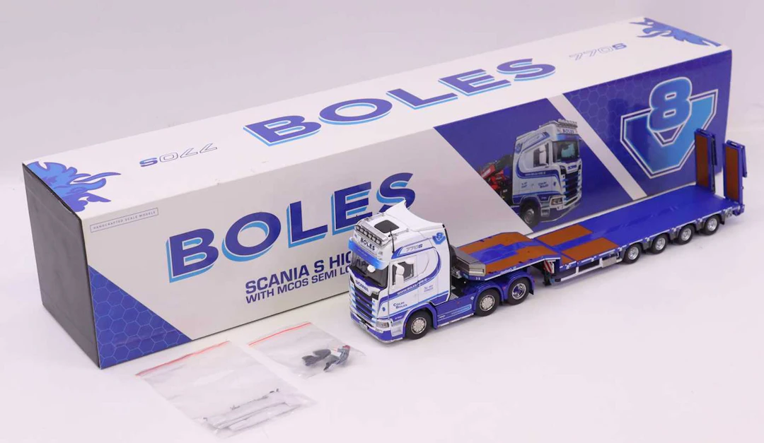 Lot 69 - IMC Models 1/50th scale No.31-0351 Boles