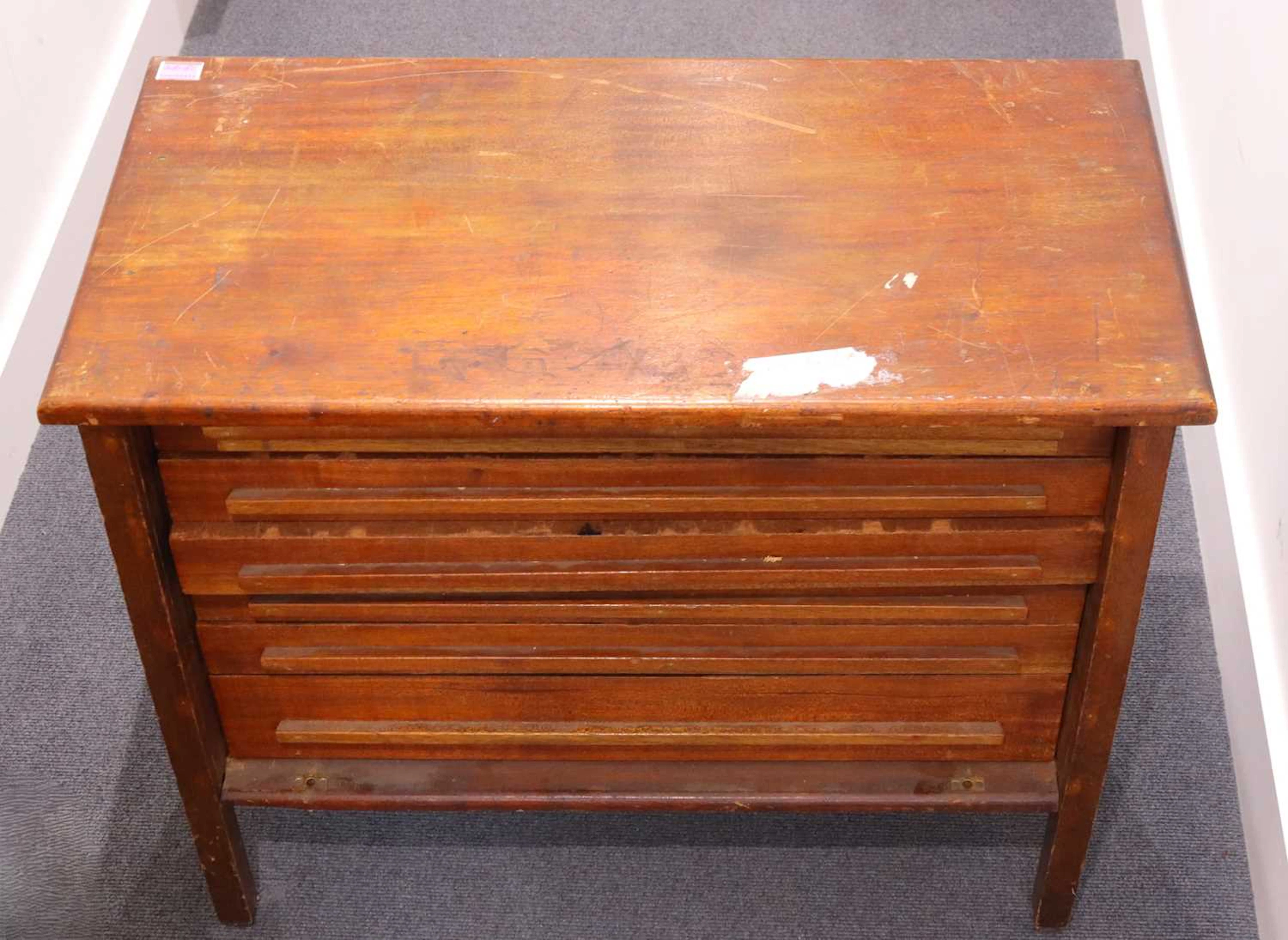 Lot 97 - A Meccano collectors cabinet containing a