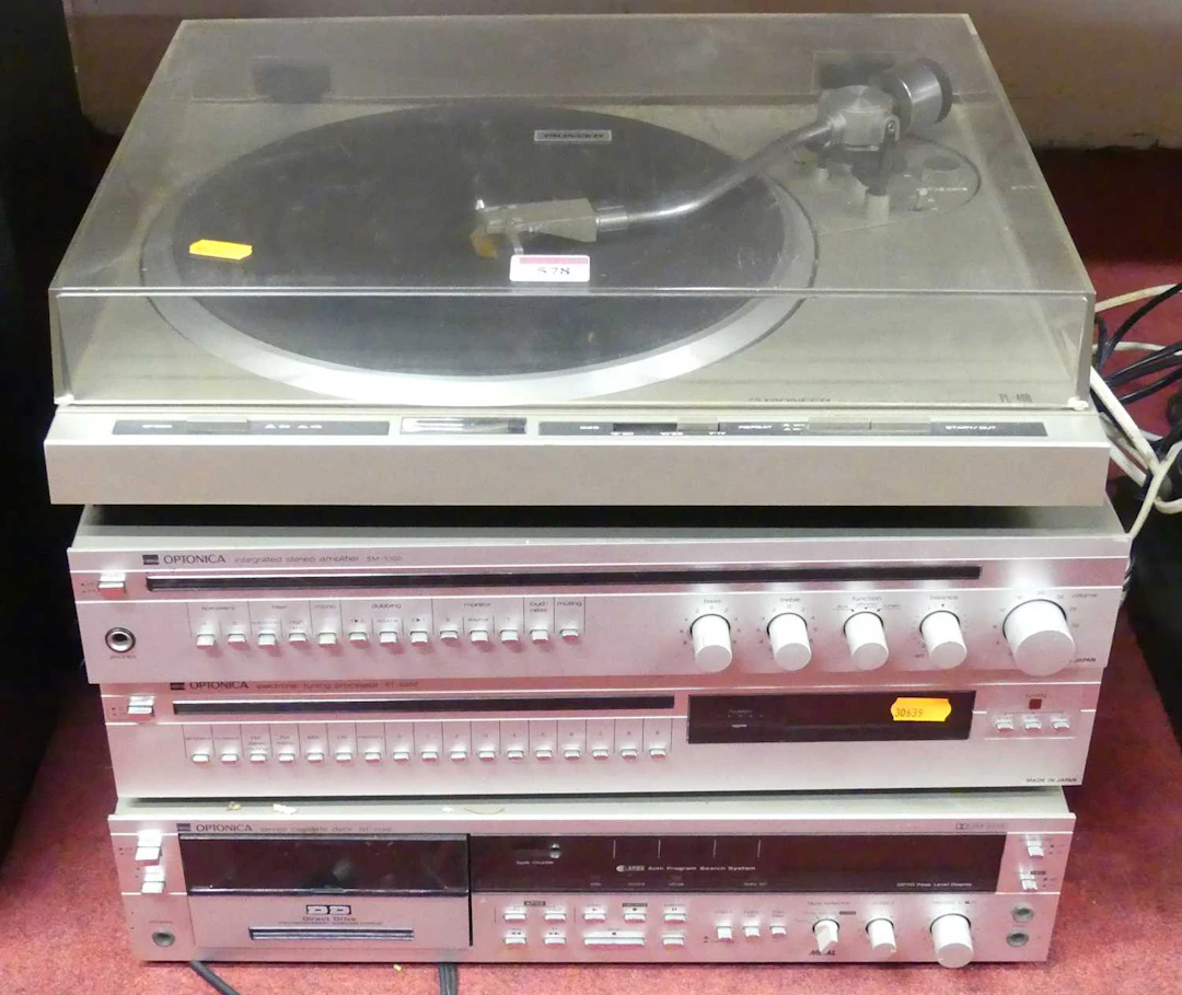Lot 578 - A Pioneer PL400 turntable, together with