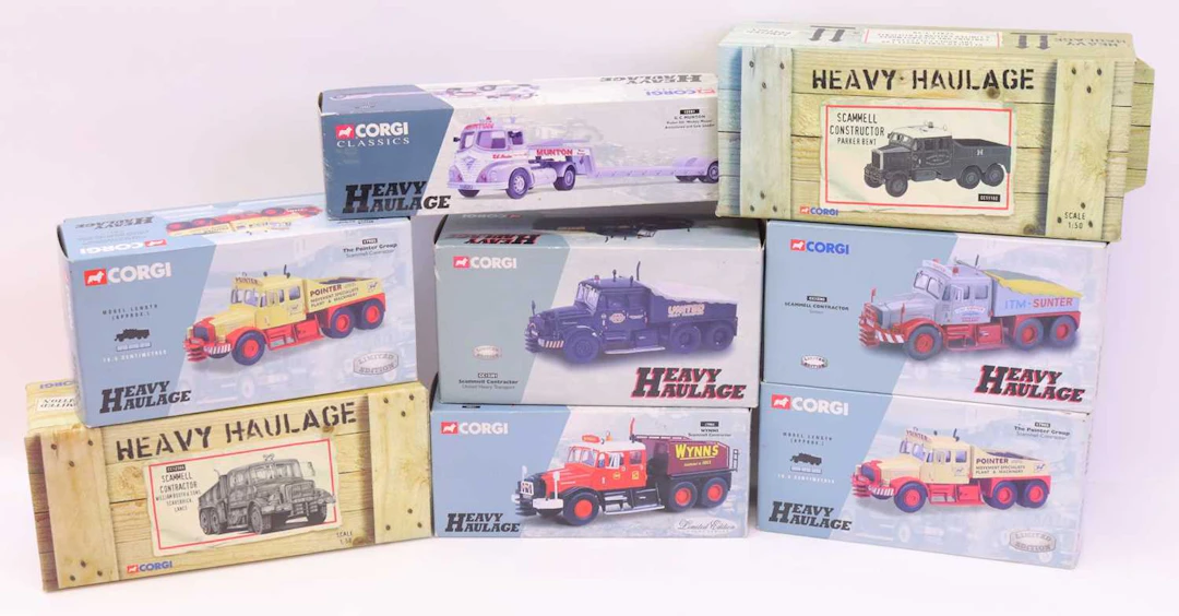 Lot 511 - Eight various boxed Corgi Heavy Haulage 1/50