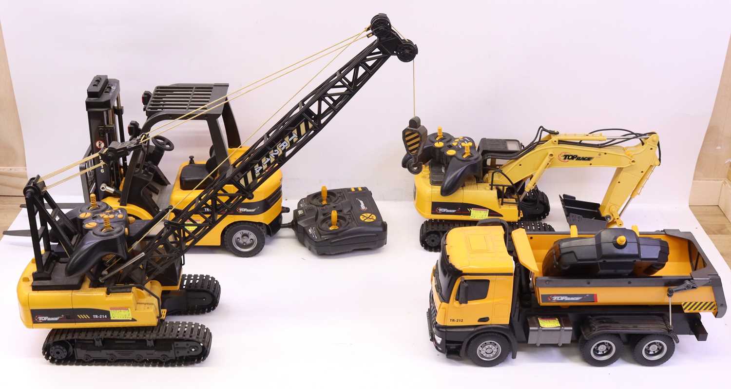 Lot 13 - Top Race 1/14 scale group of 4 earth-moving