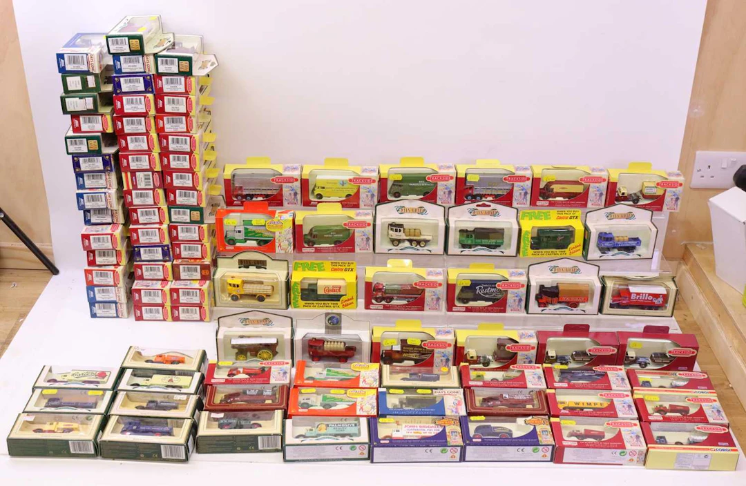 Lot 282 - 90+ mixed boxed Trackside and Days Gone