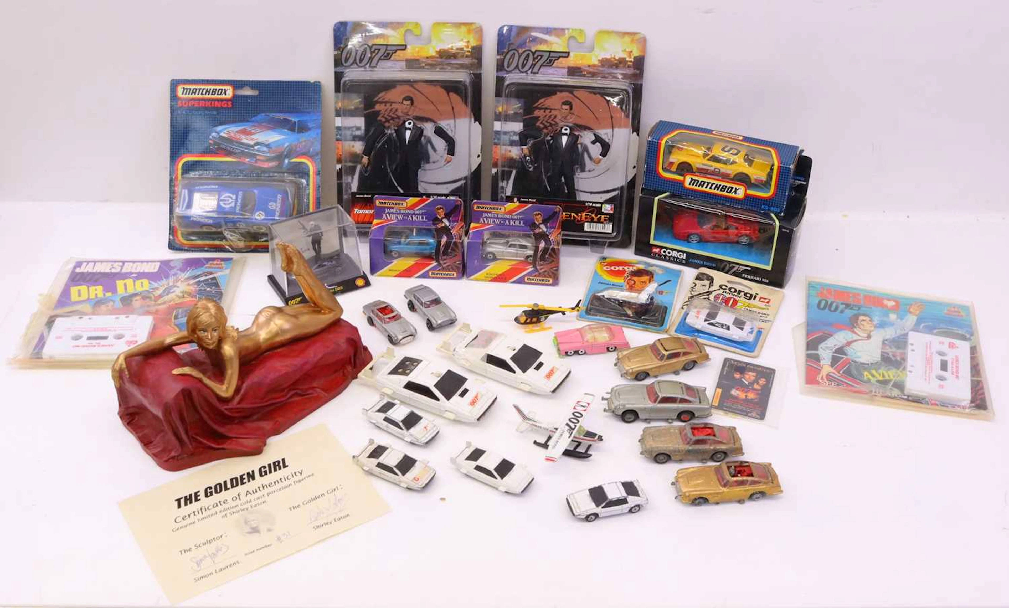 Lot 280 - A small collection of James Bond 007 related