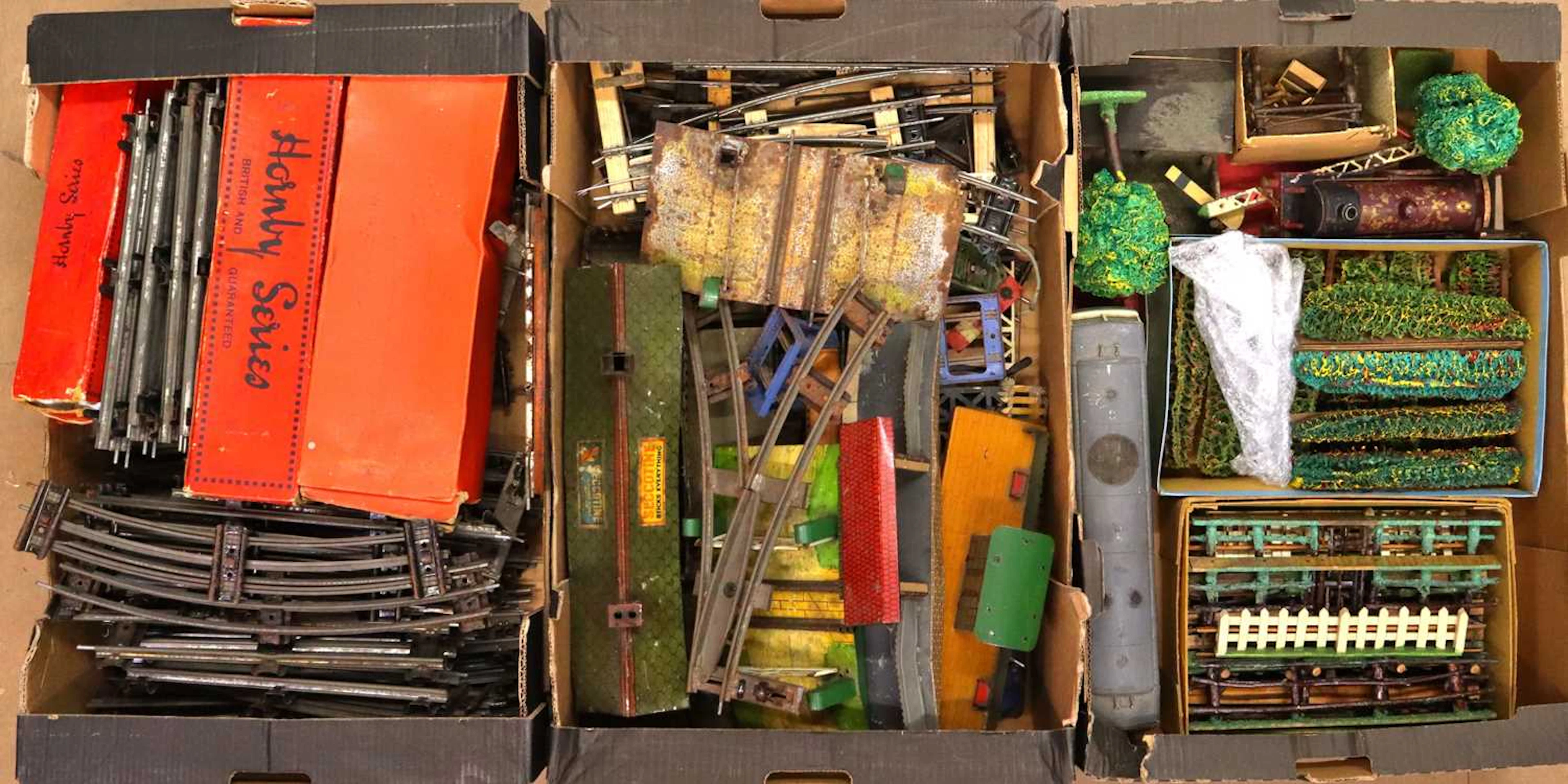 Lot 331 - Three trays containing various Hornby 0