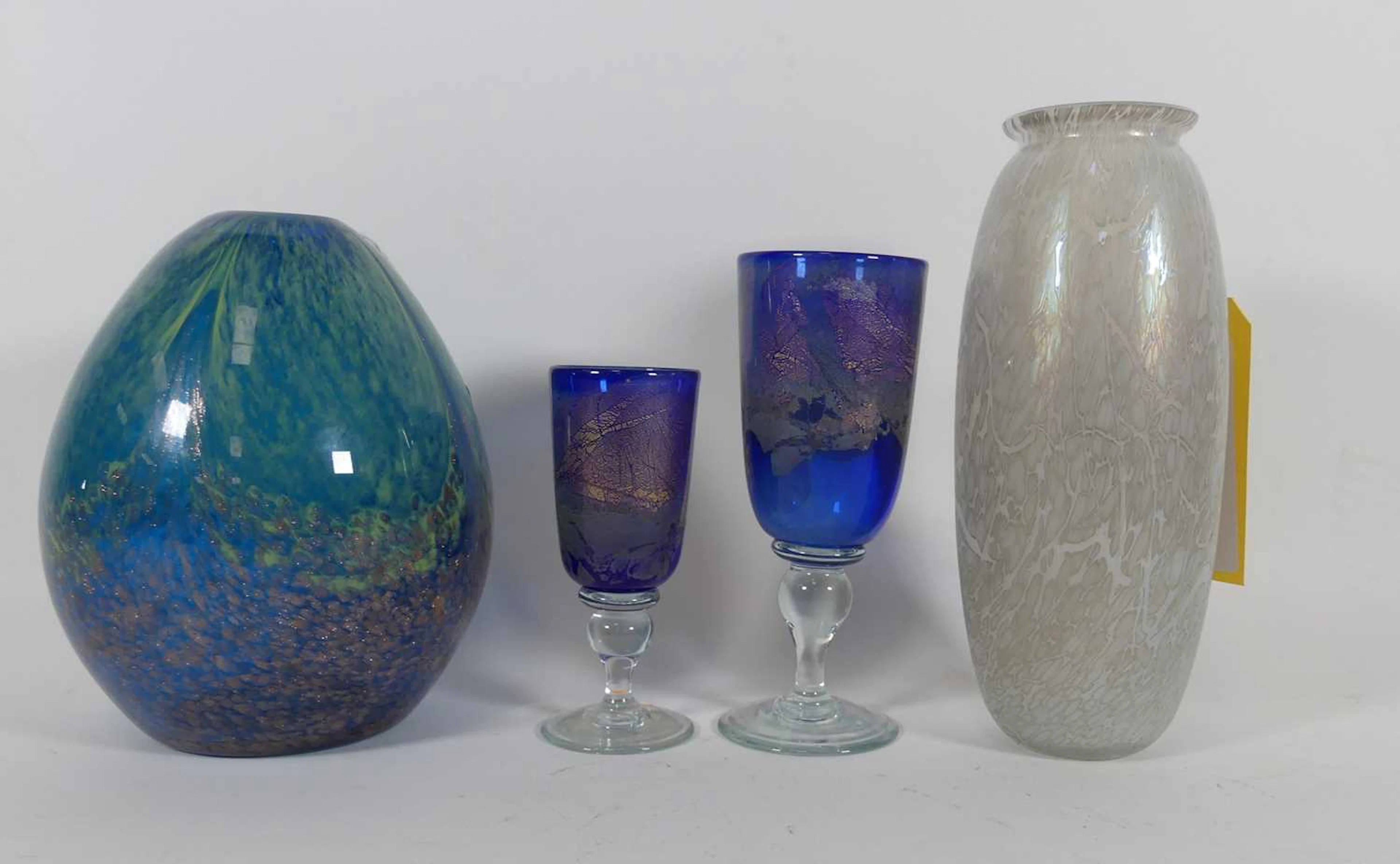 Lot 50 - A collection of studio glass, to include a