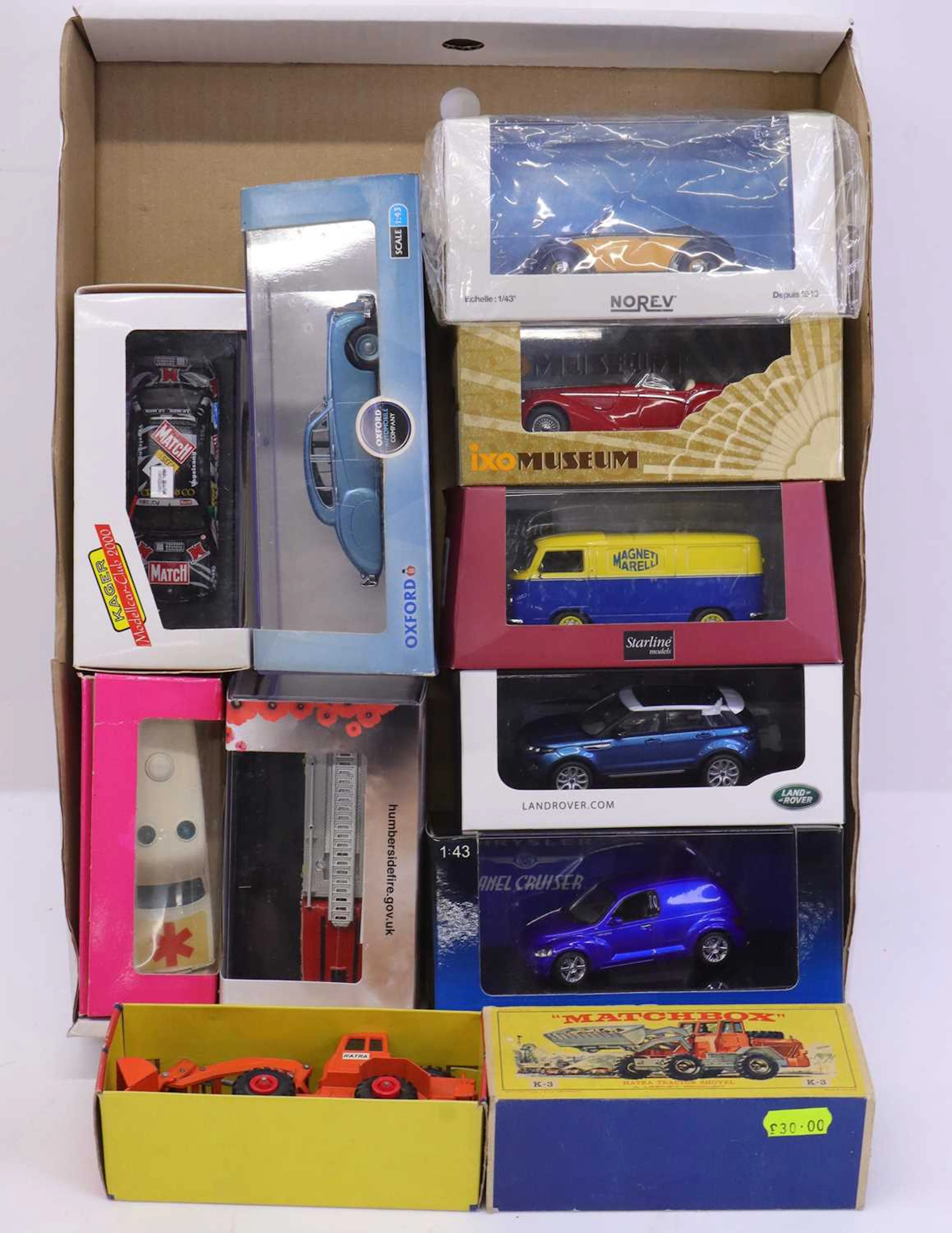 Lot 1924 - AutoArt, Ixo Museum Collection, Starline