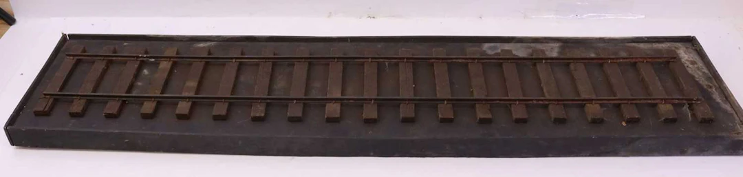 Lot 457 - 3.5 inch gauge display track on a wooden