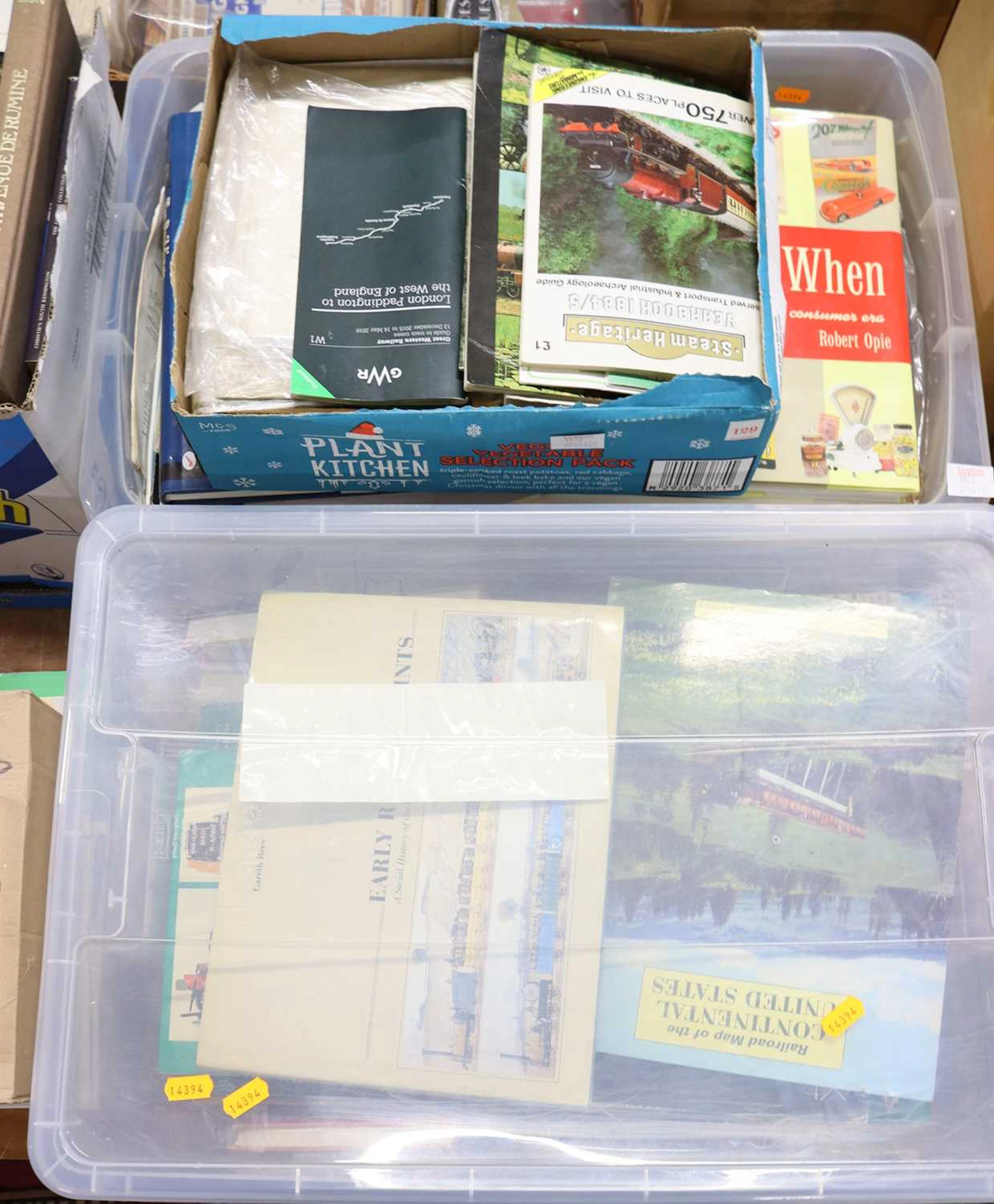 Lot 1572 - 4 boxes of various model railways, toy