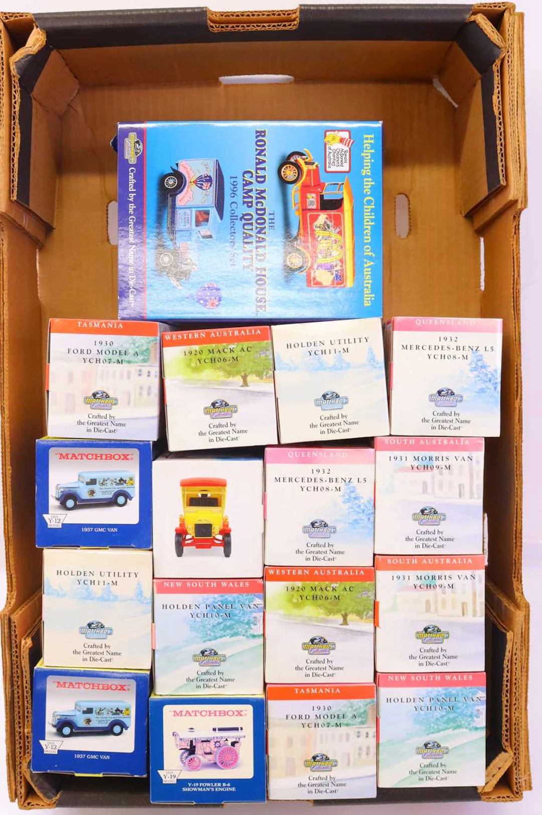 Lot 382 - One tray containing various Matchbox Models