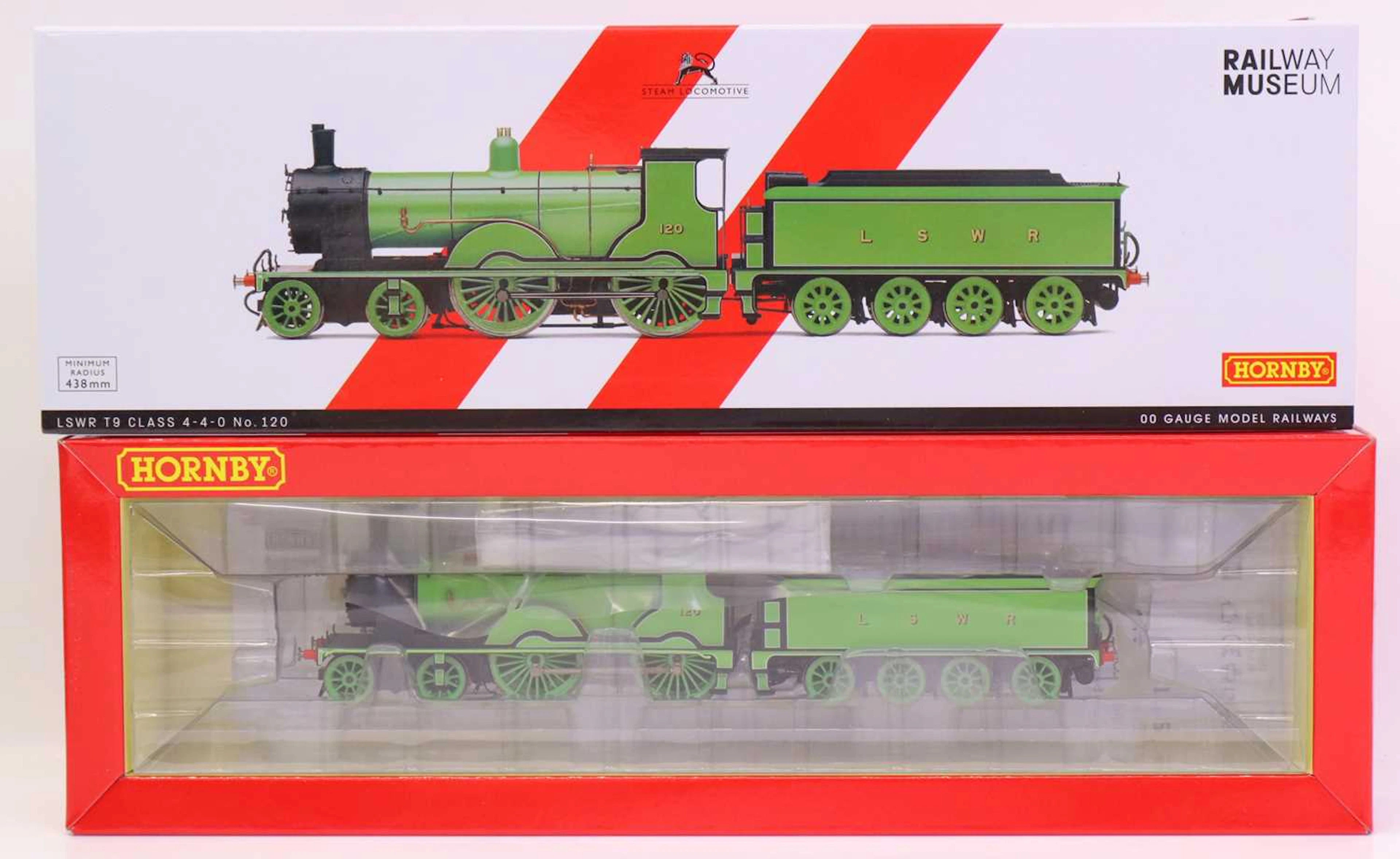 Lot 316 - Hornby Railway Museum 00 Gauge R3863 London