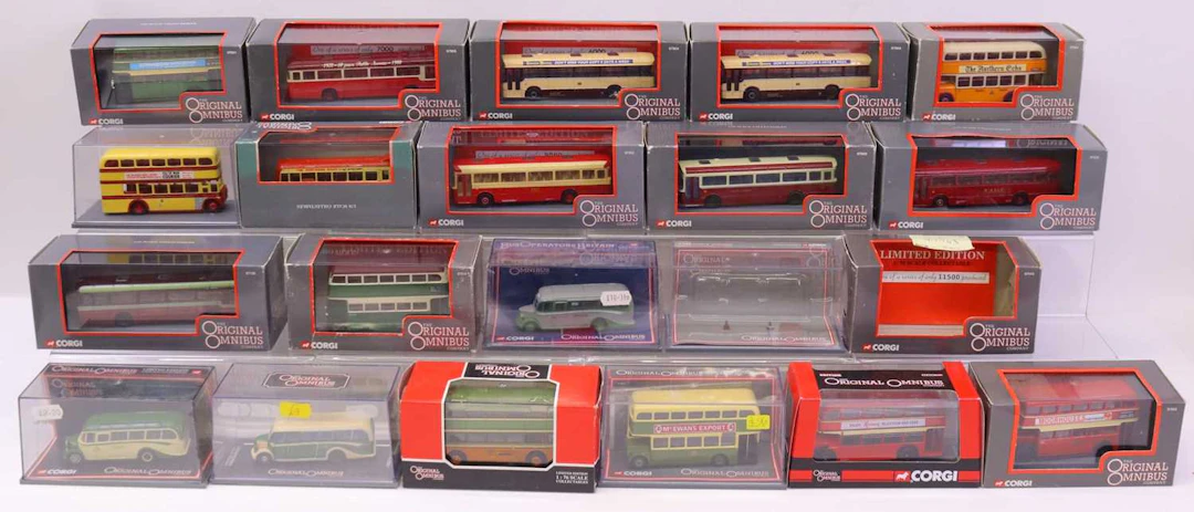 Lot 251 - 20 boxed Corgi Original Omnibus 1/76th scale