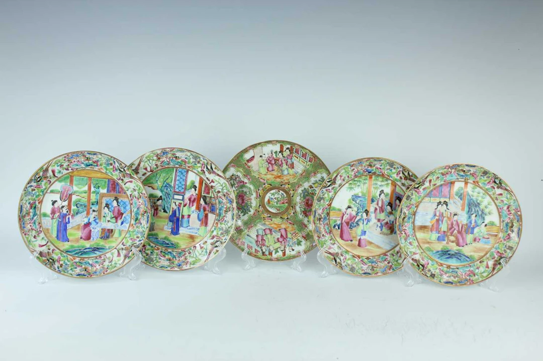 Lot 138 - Five Chinese Canton enamelled porcelain