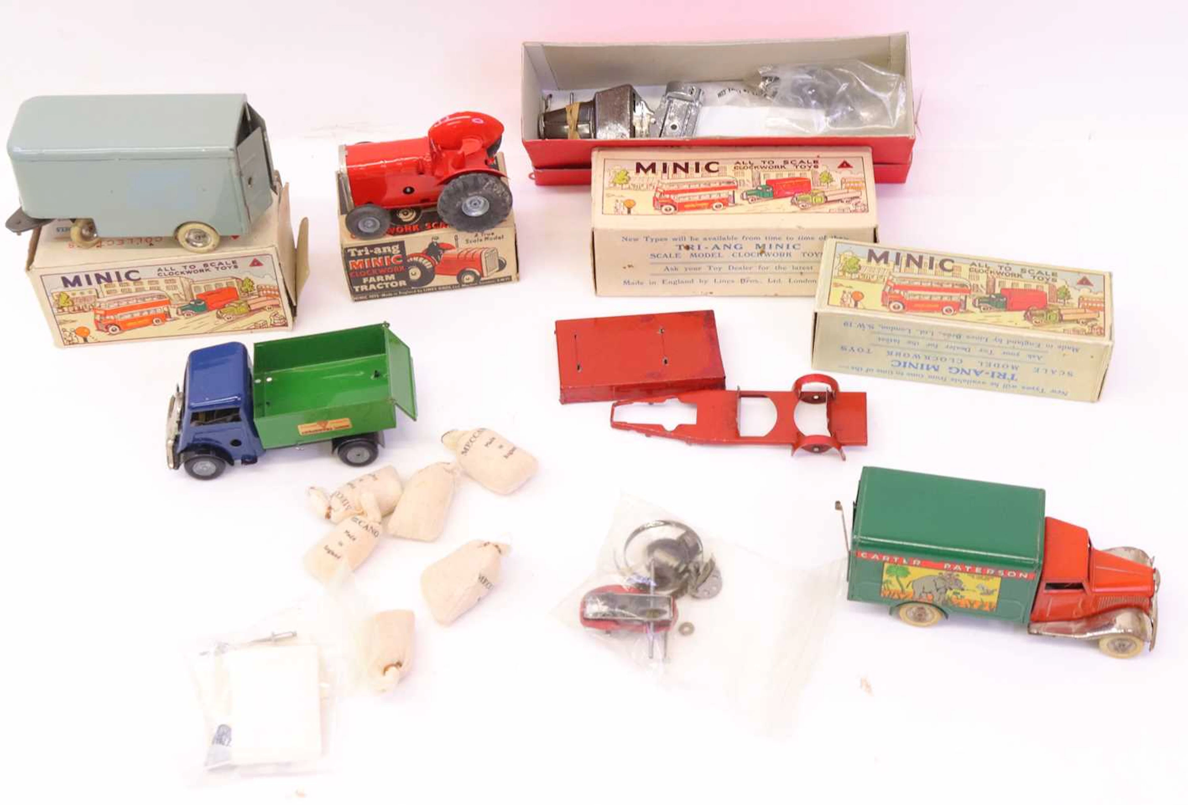 Lot 247 - Triang Minic Tinplate clockwork small group