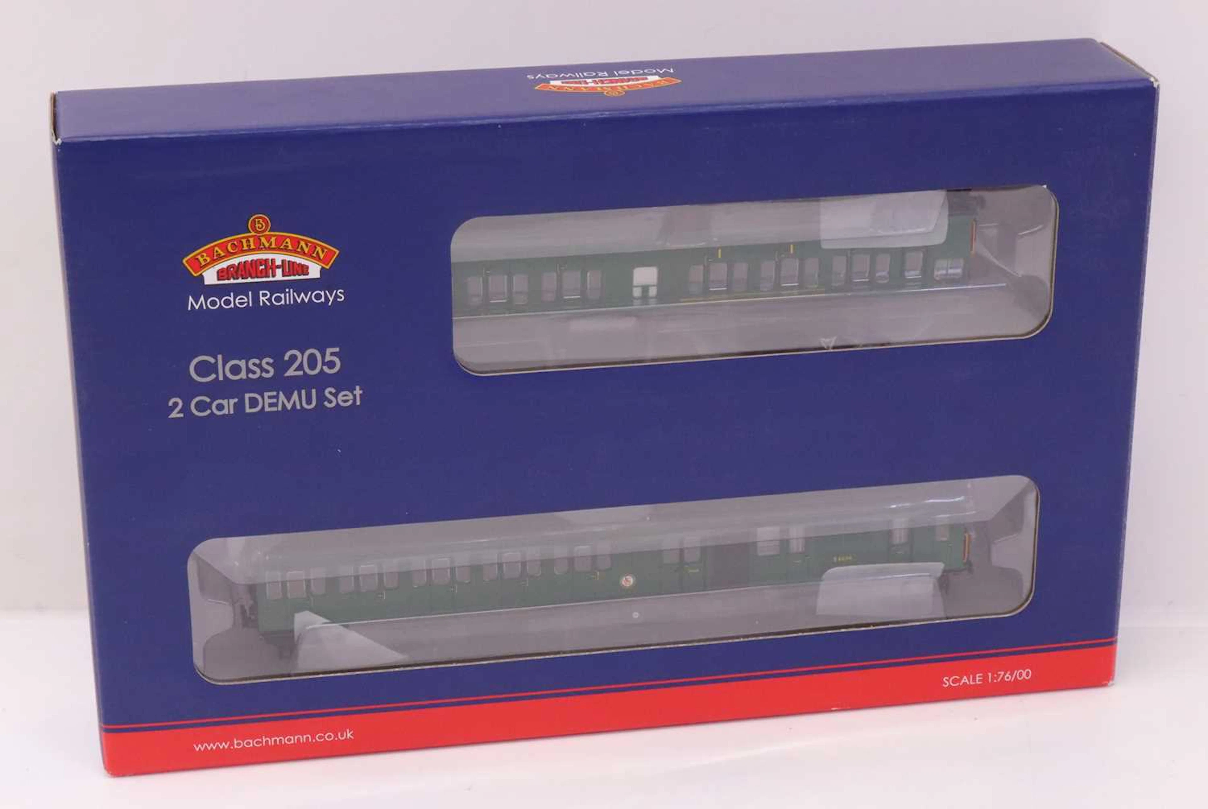 Lot 394 - A Bachmann 00 gauge Class 205 2-car DEMU set
