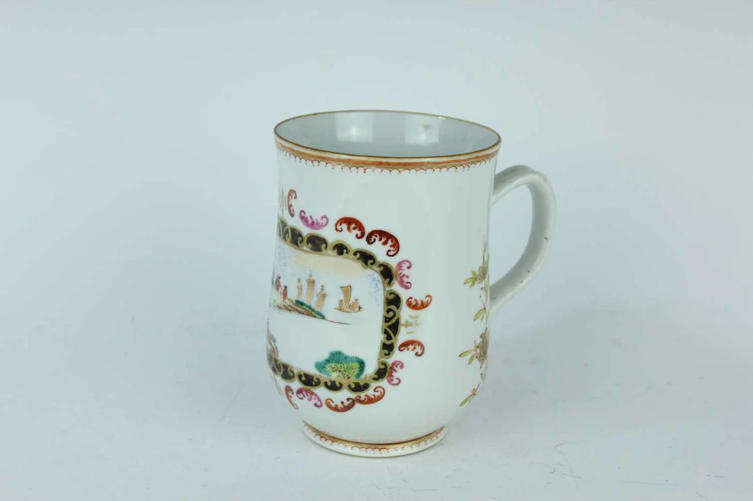 Lot 118 - A Chinese export famille rose 'Dutch harbour'