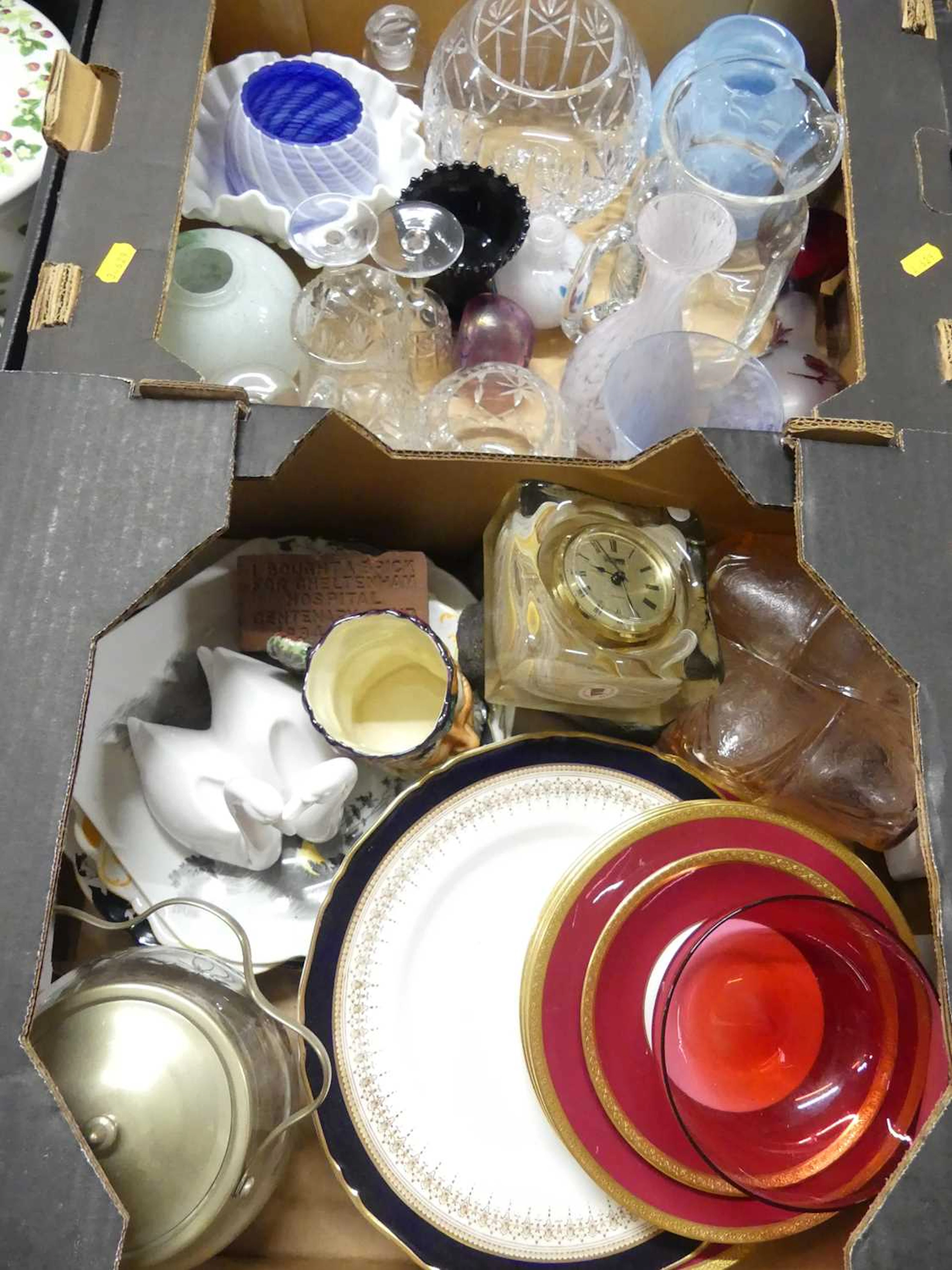 Lot 150 - A collection of ceramics and glass, to