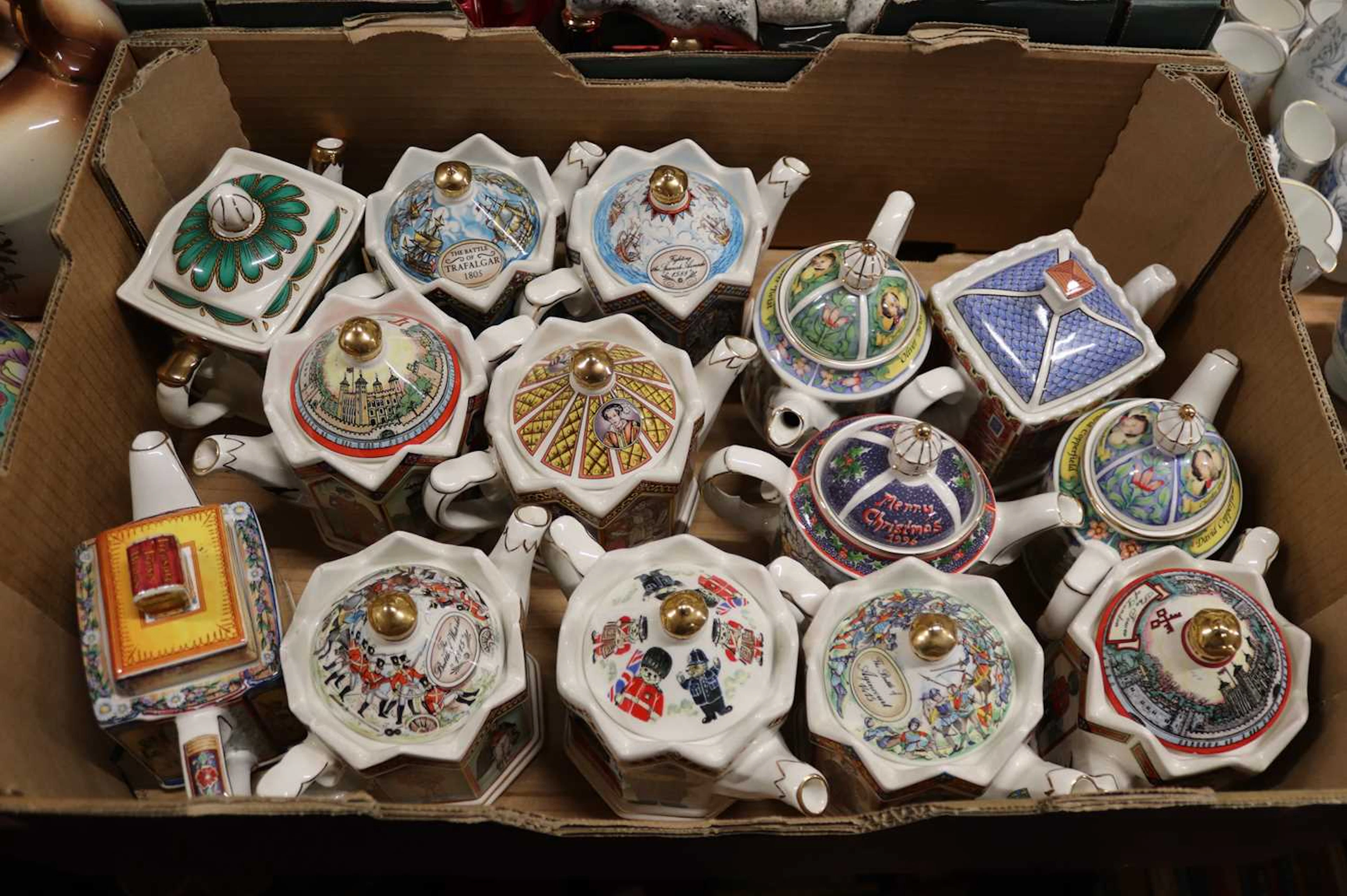 Lot 148 - A collection of Sadler teapots, to include