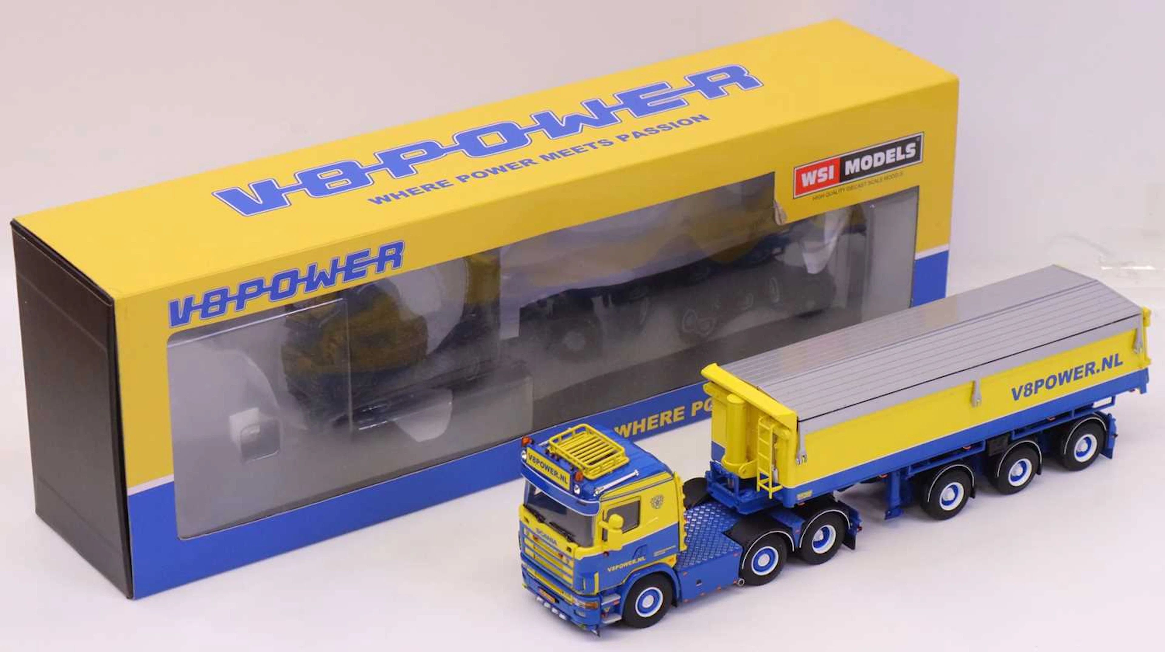 Lot 9 - WSI Models 1/50th scale No.02-3647 V8 Power