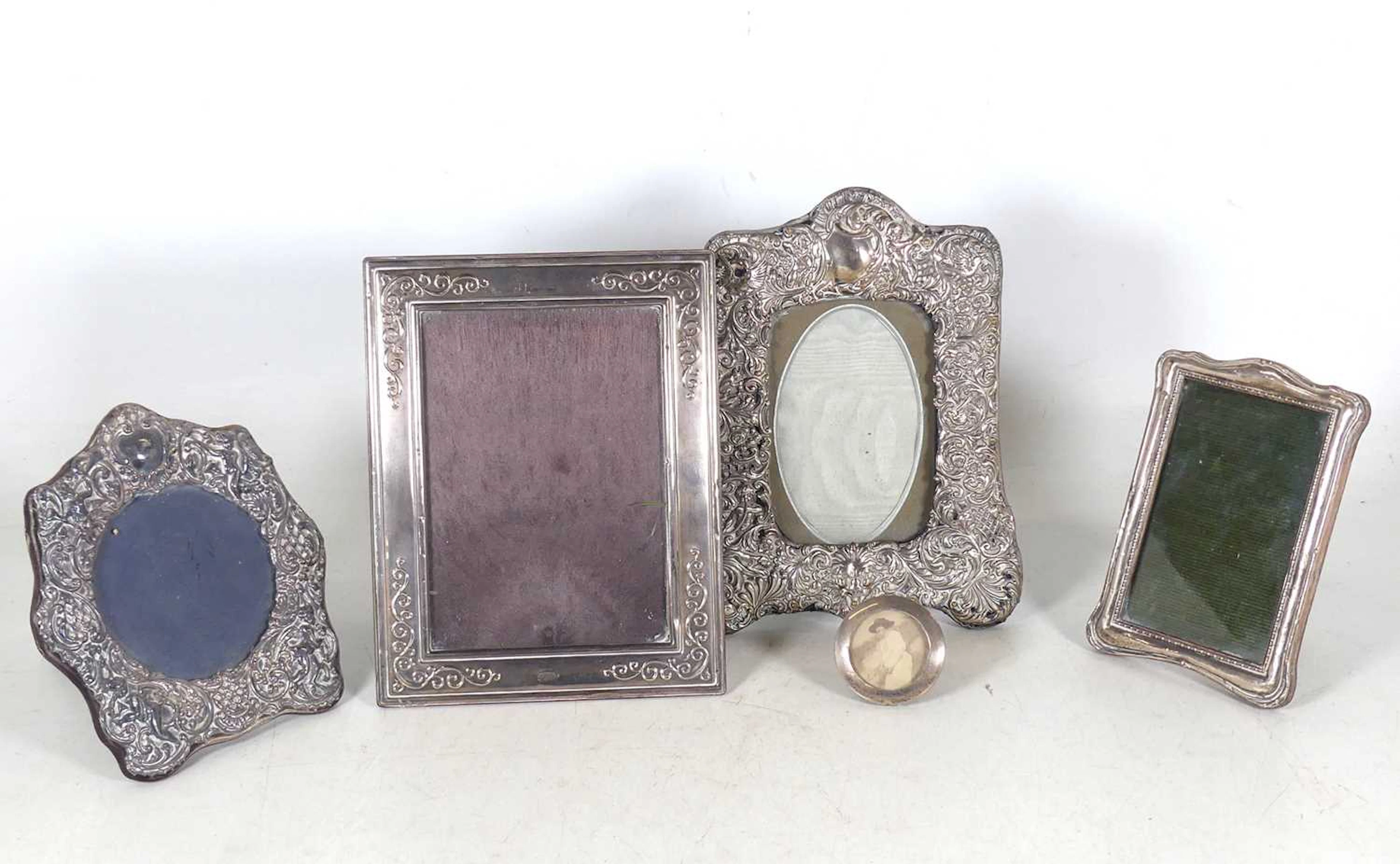 Lot 262 - A collection of silver mounted photograph