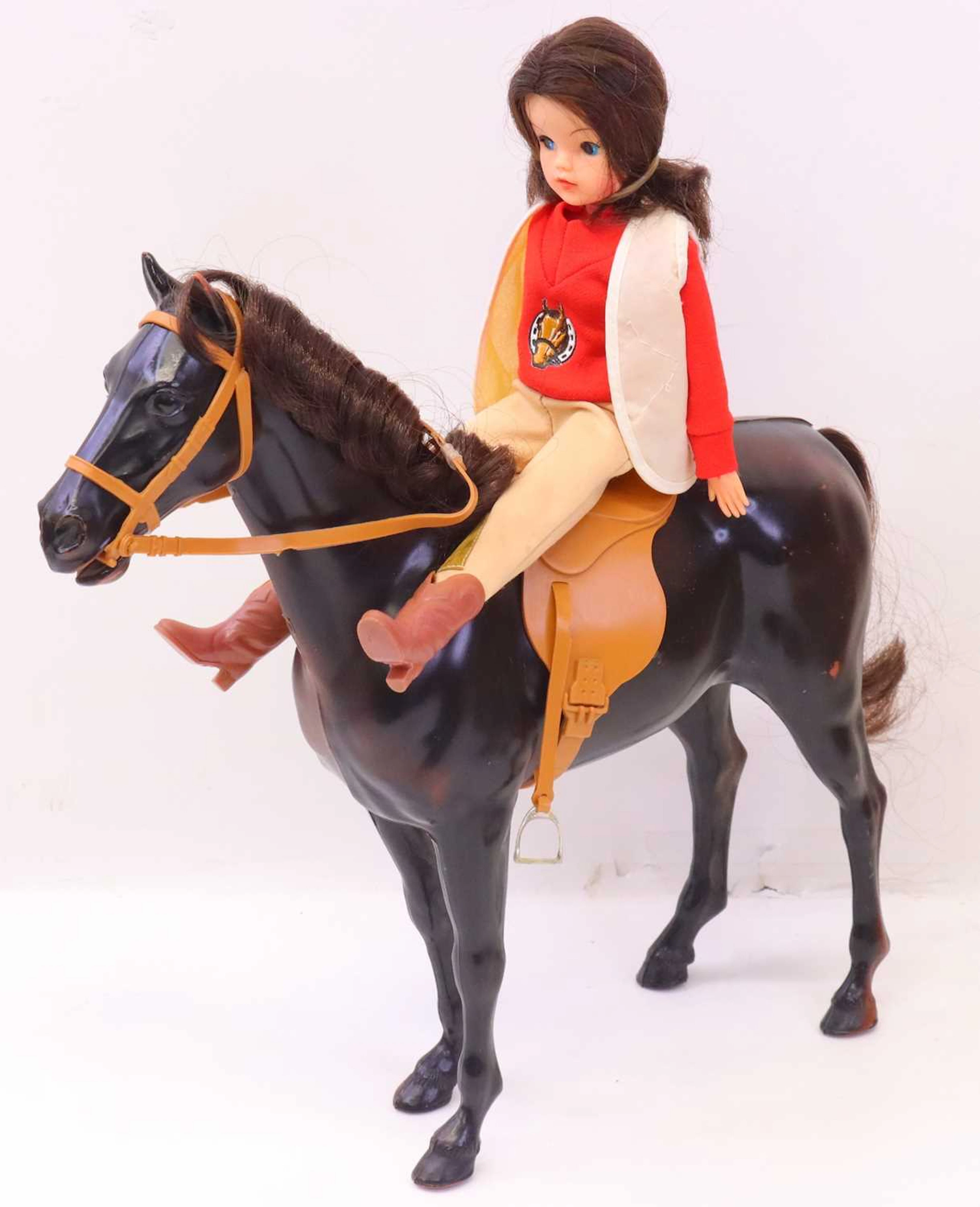 Lot 436 - Sindy unboxed Rider and Horse figure, with
