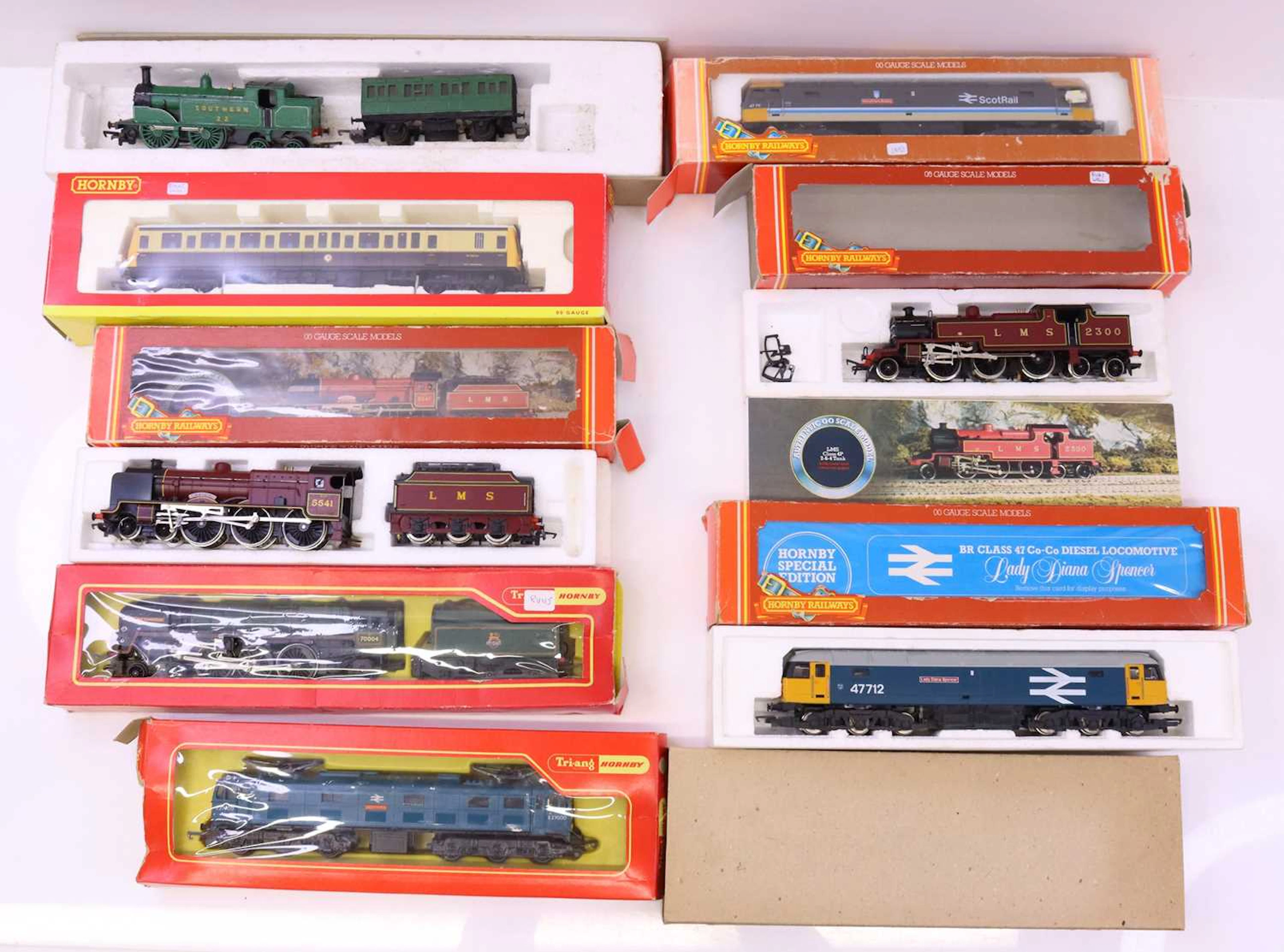 Lot 302 - Eight Hornby 00 gauge locomotives to include